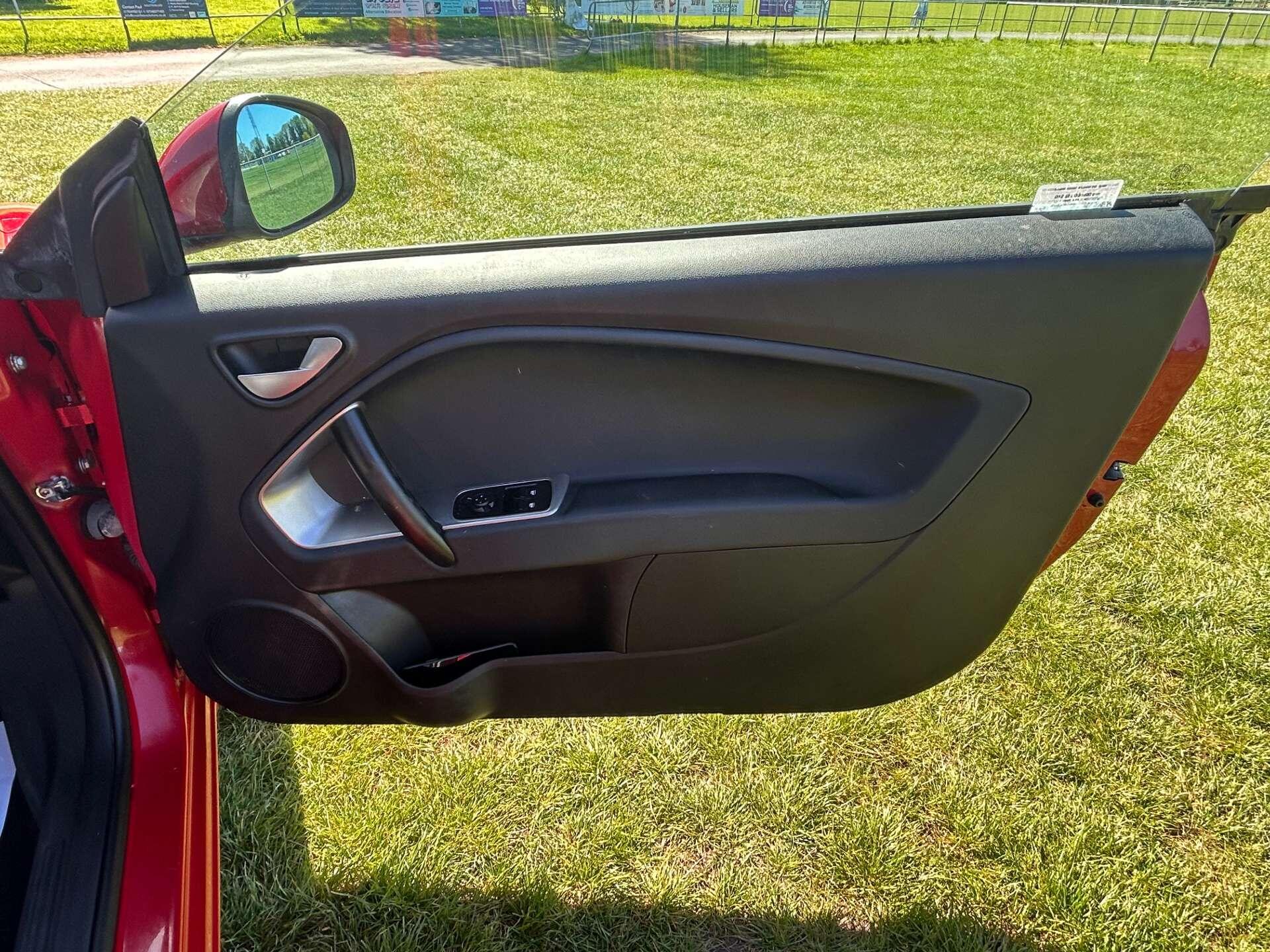 Alfa Romeo Mito view 13