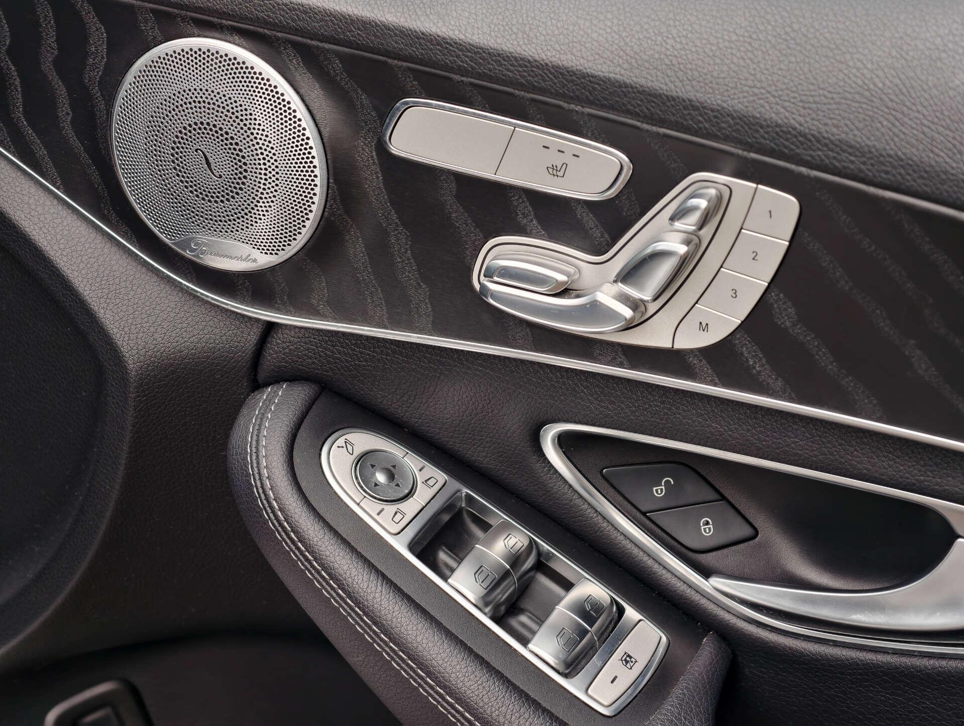 Mercedes-Benz C Class view 22