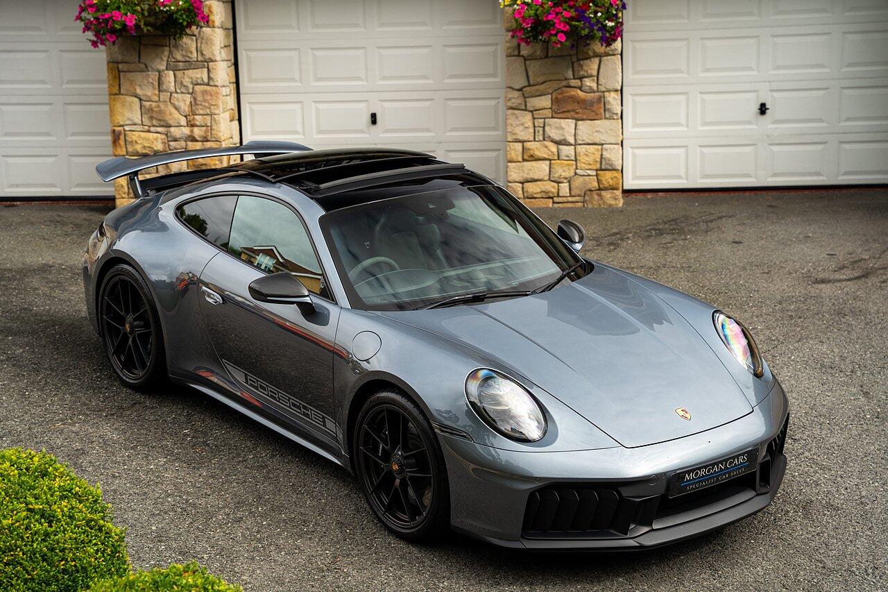 Porsche 911 view 95