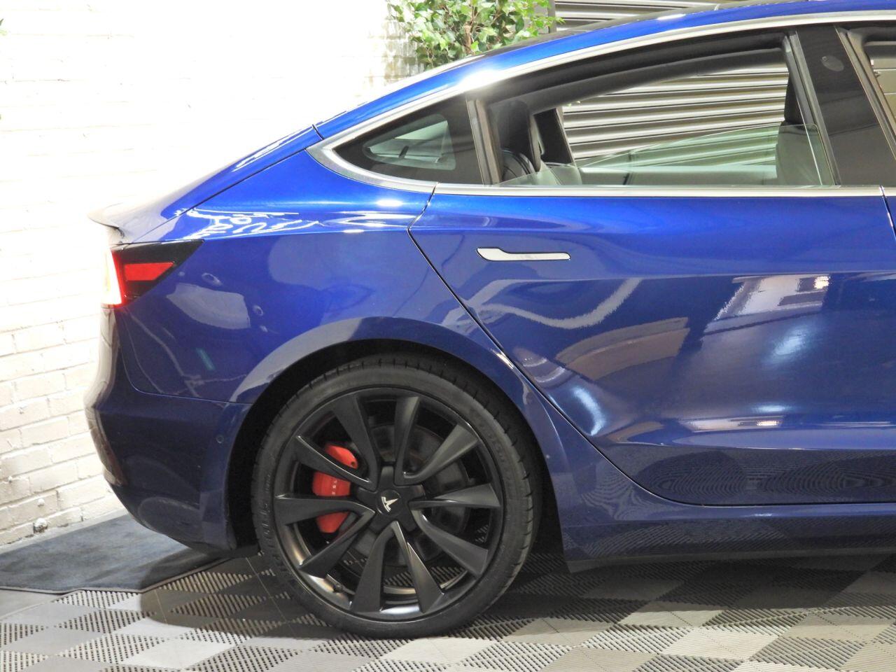 Tesla Model 3 view 29