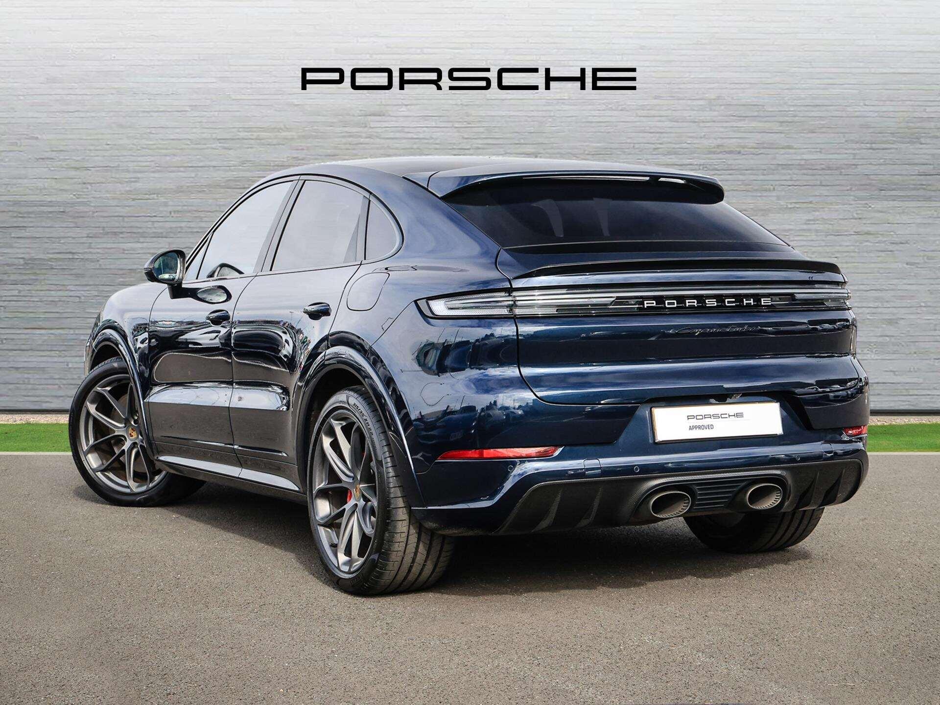 Porsche Cayenne view 4
