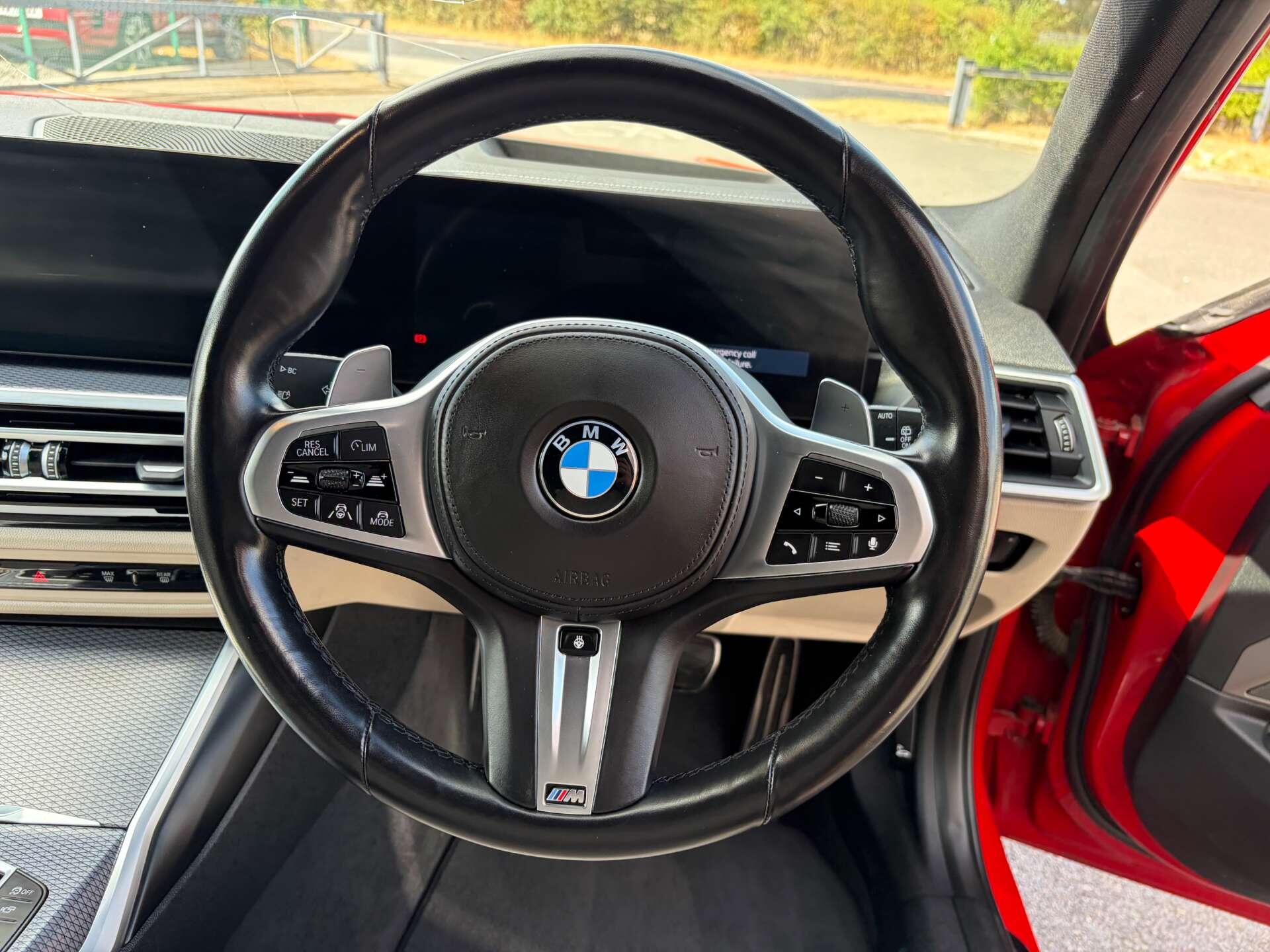 BMW 3 Series view 35