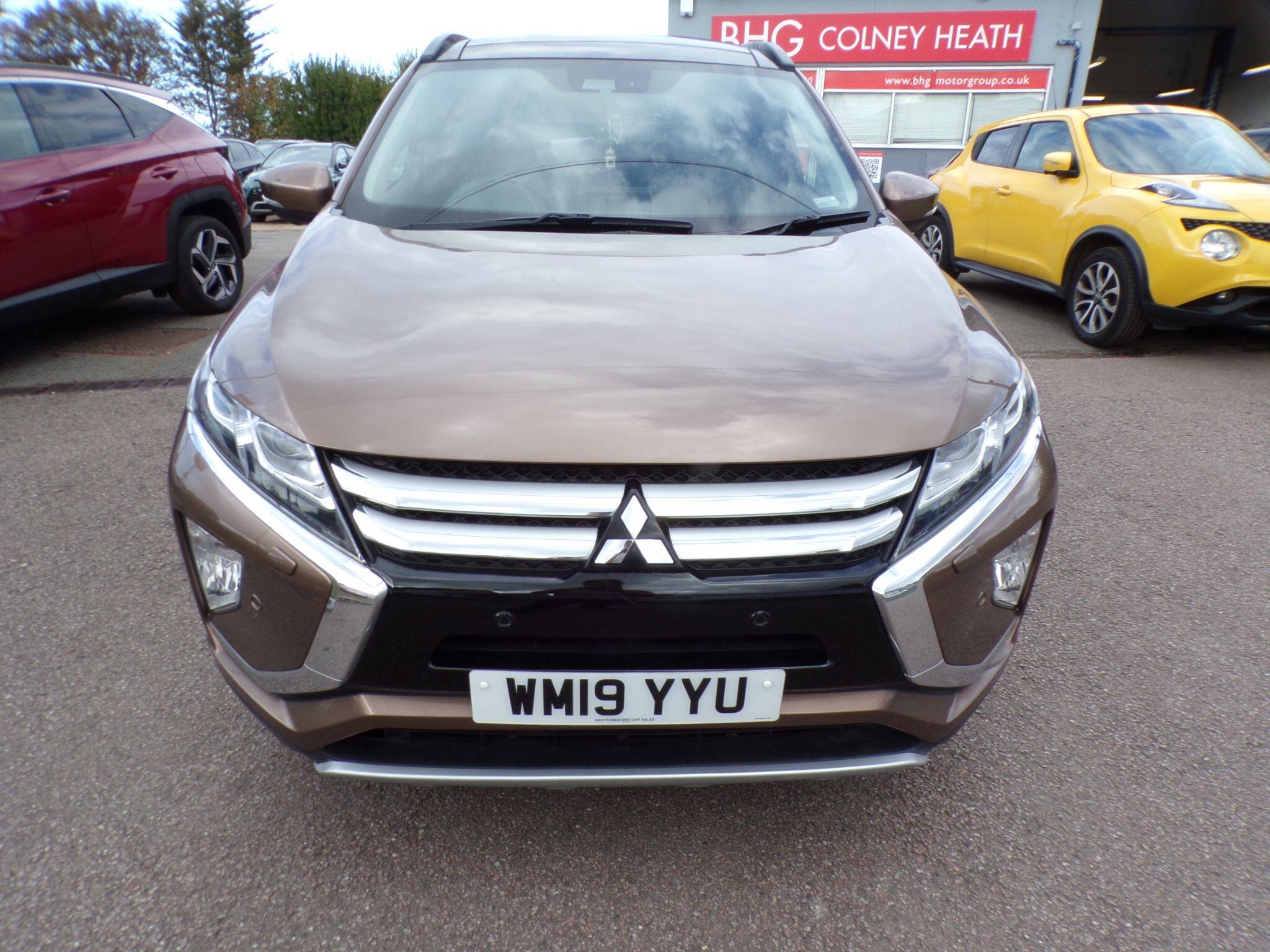 Mitsubishi Eclipse Cross view 2