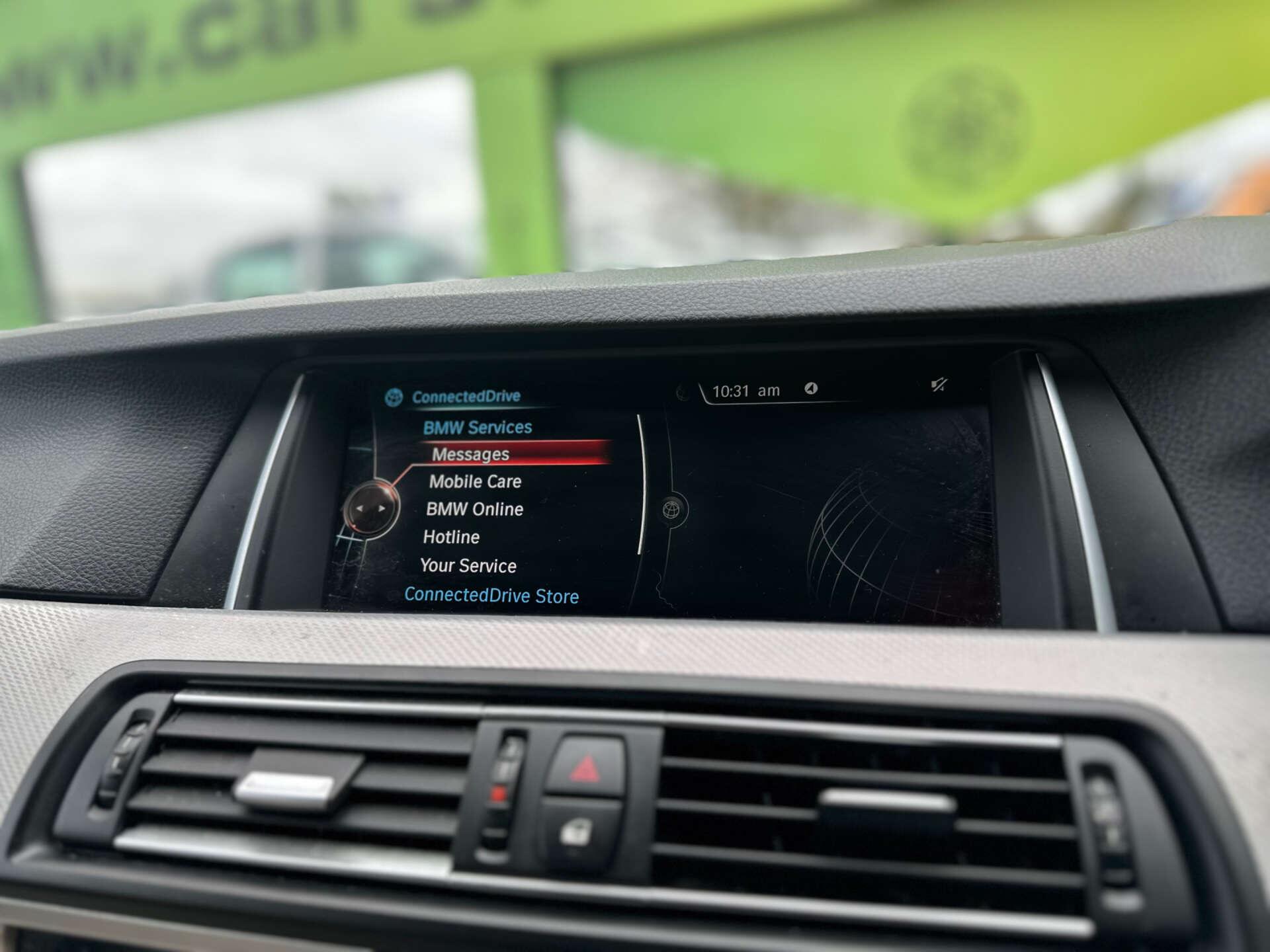 BMW 5 Series view 23