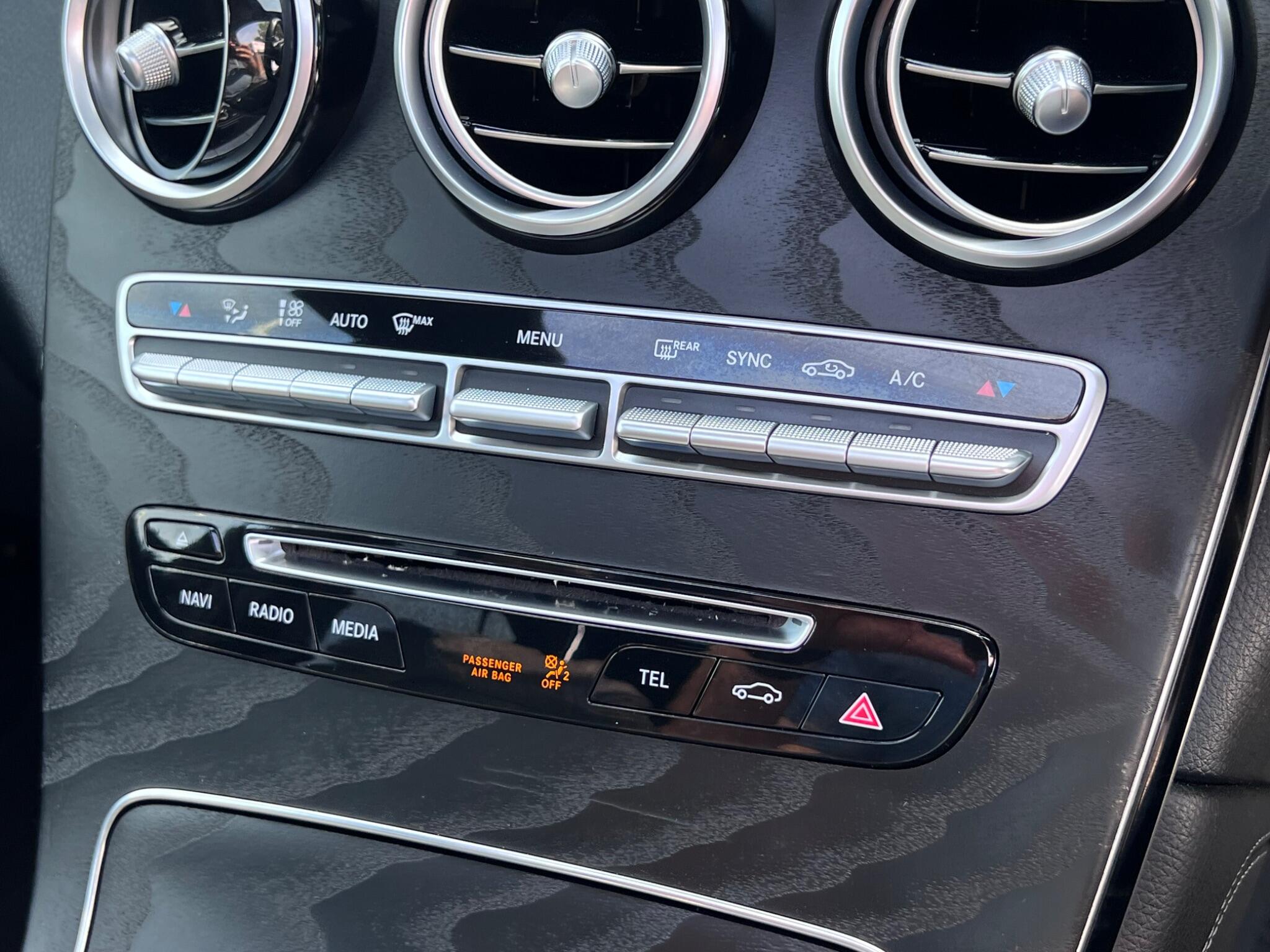 Mercedes-Benz GLC view 26