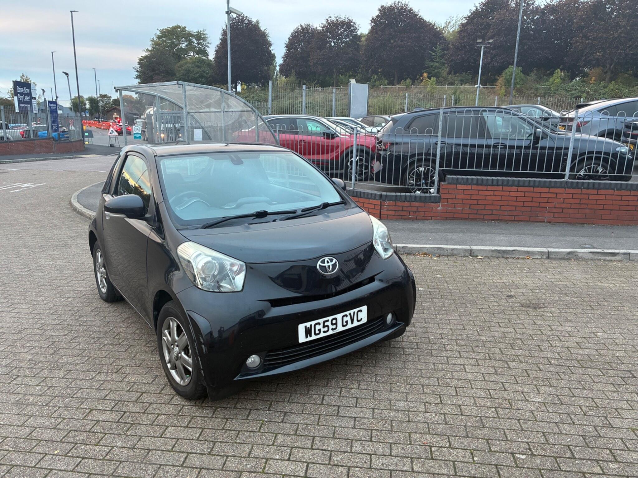 Toyota iQ