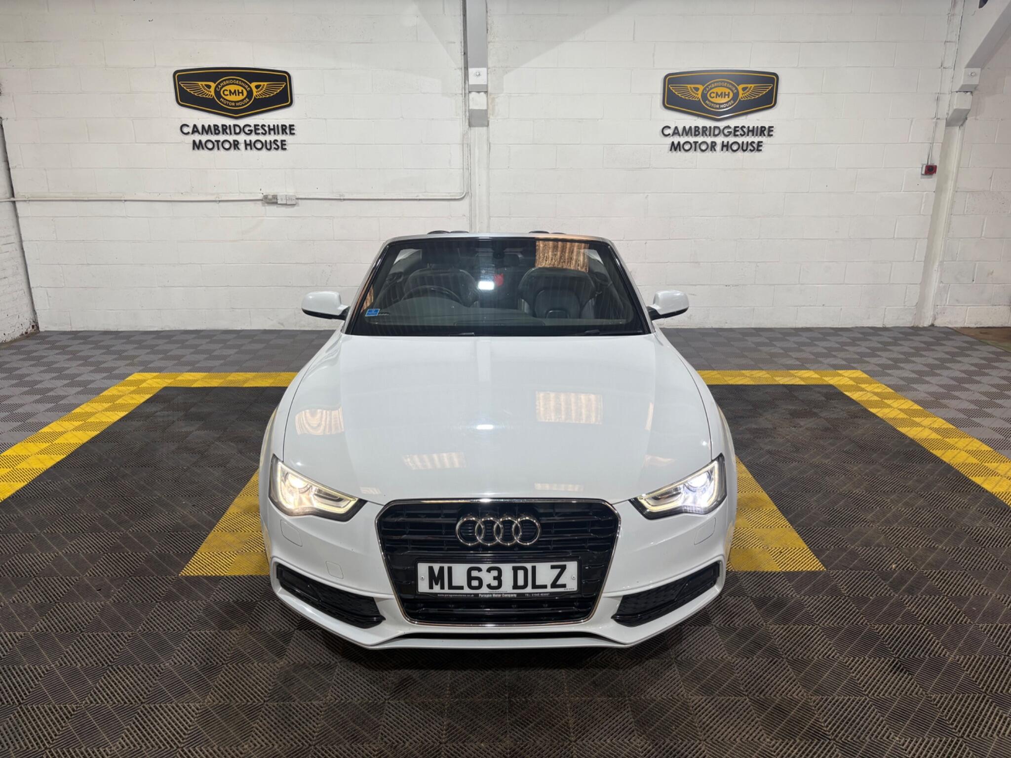 Audi A5 Cabriolet view 2