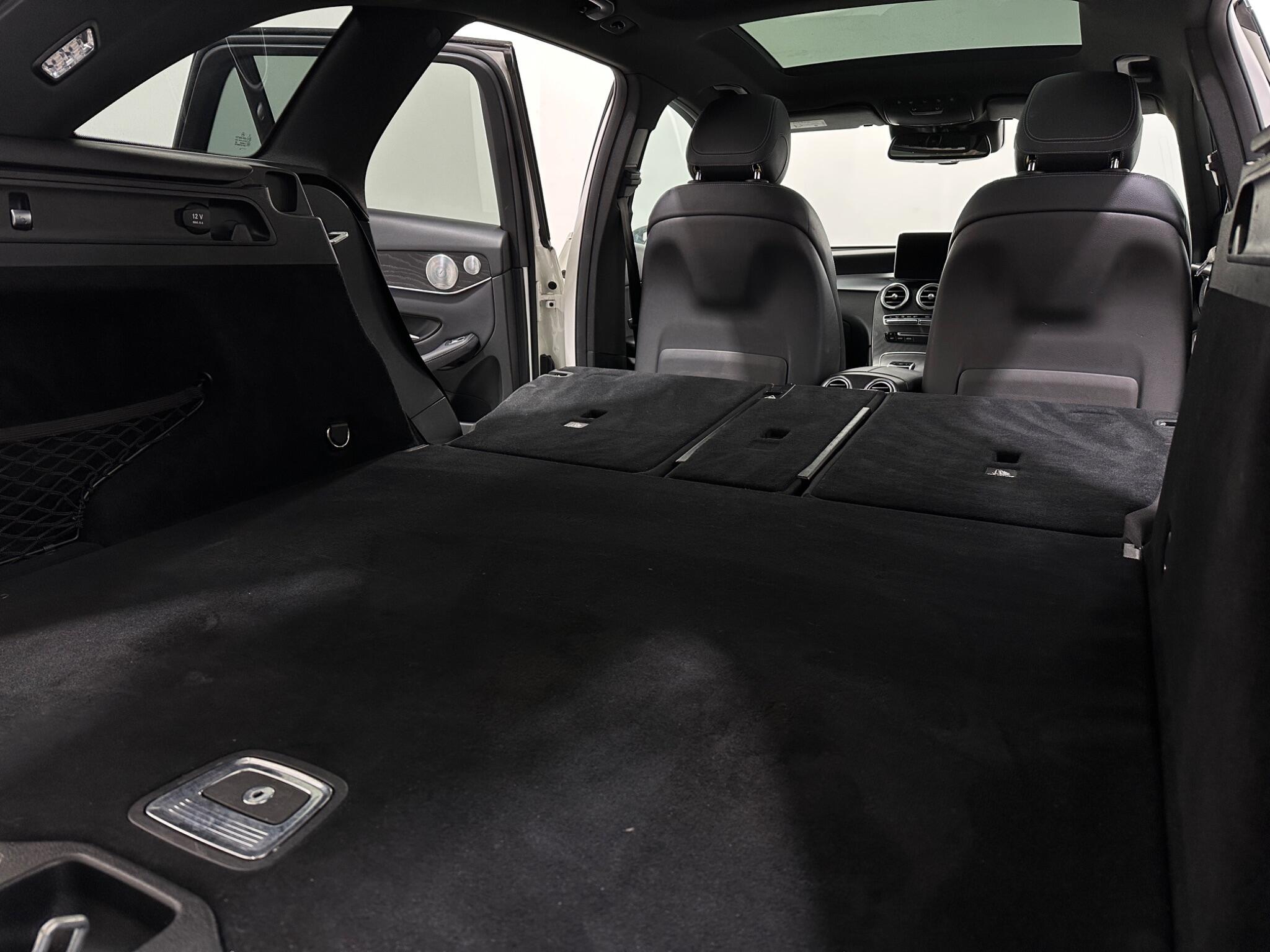 Mercedes-Benz GLC view 45