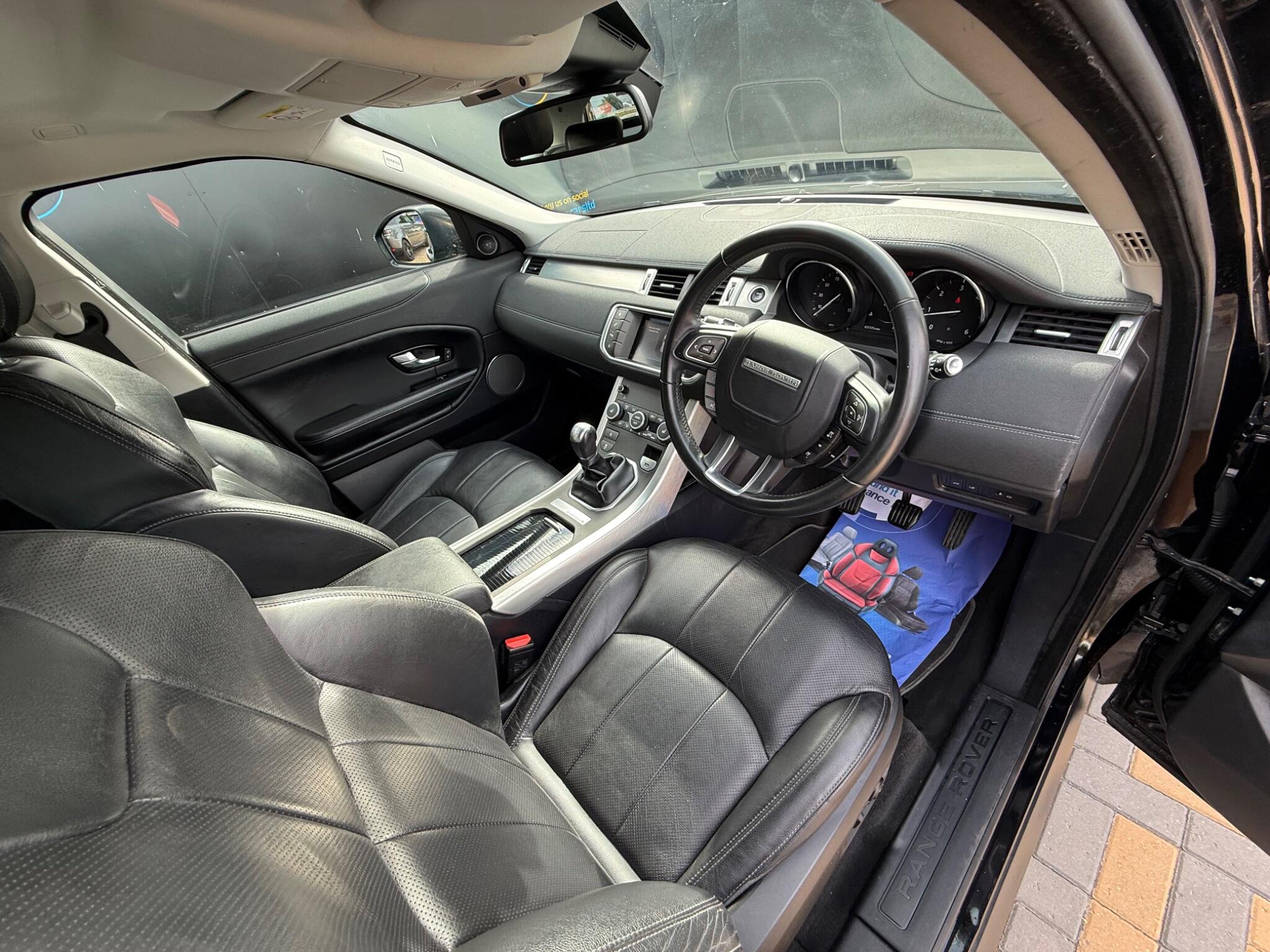 Land Rover Range Rover Evoque view 18