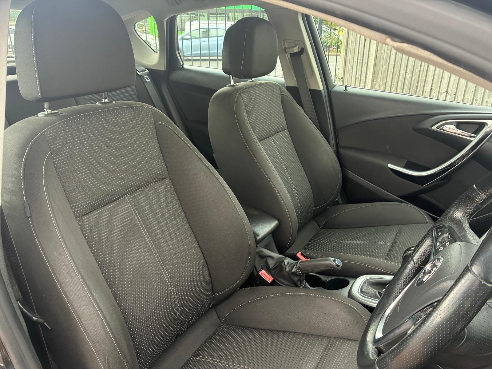 Vauxhall Astra view 12