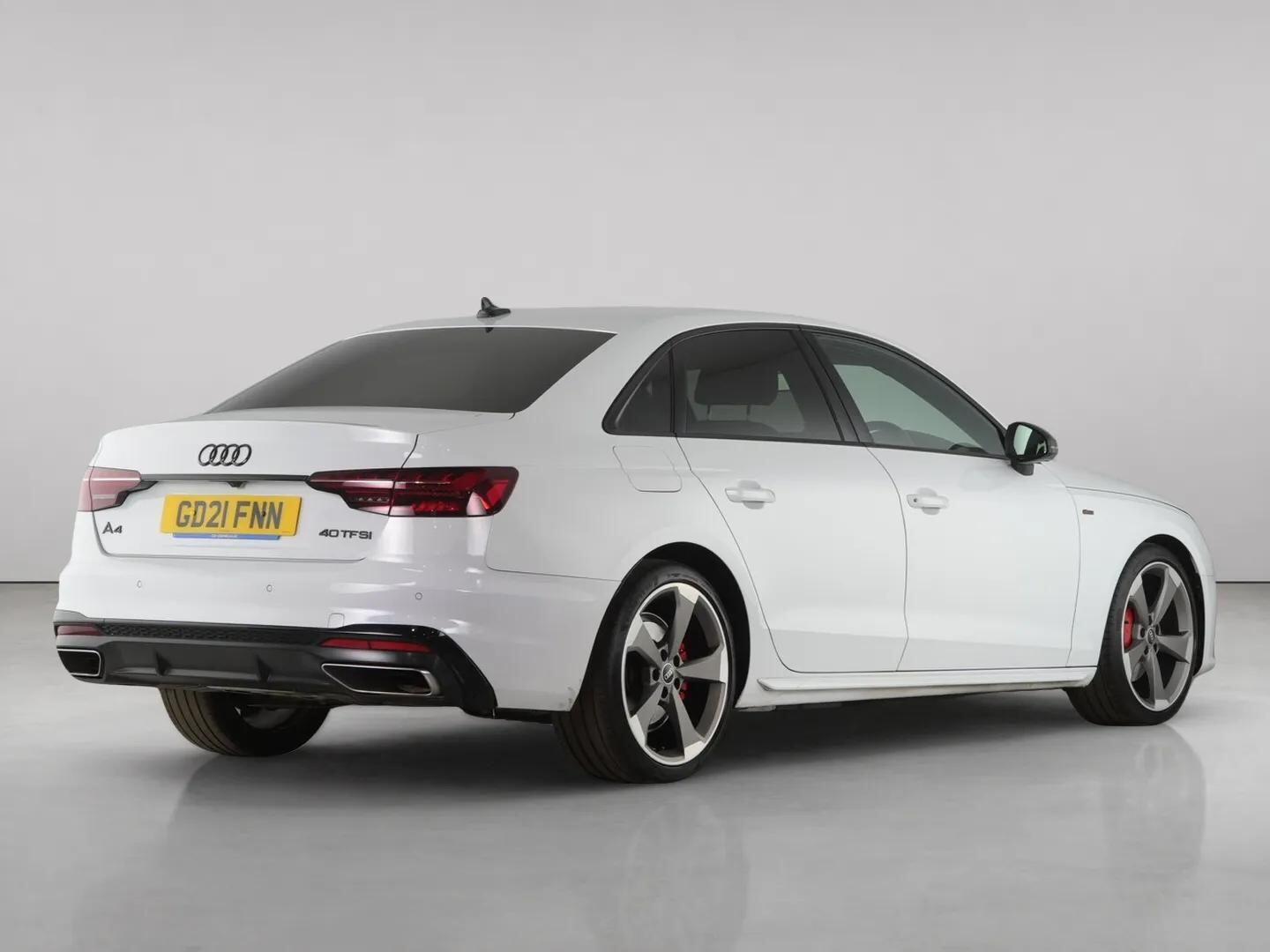 Audi A4 view 11