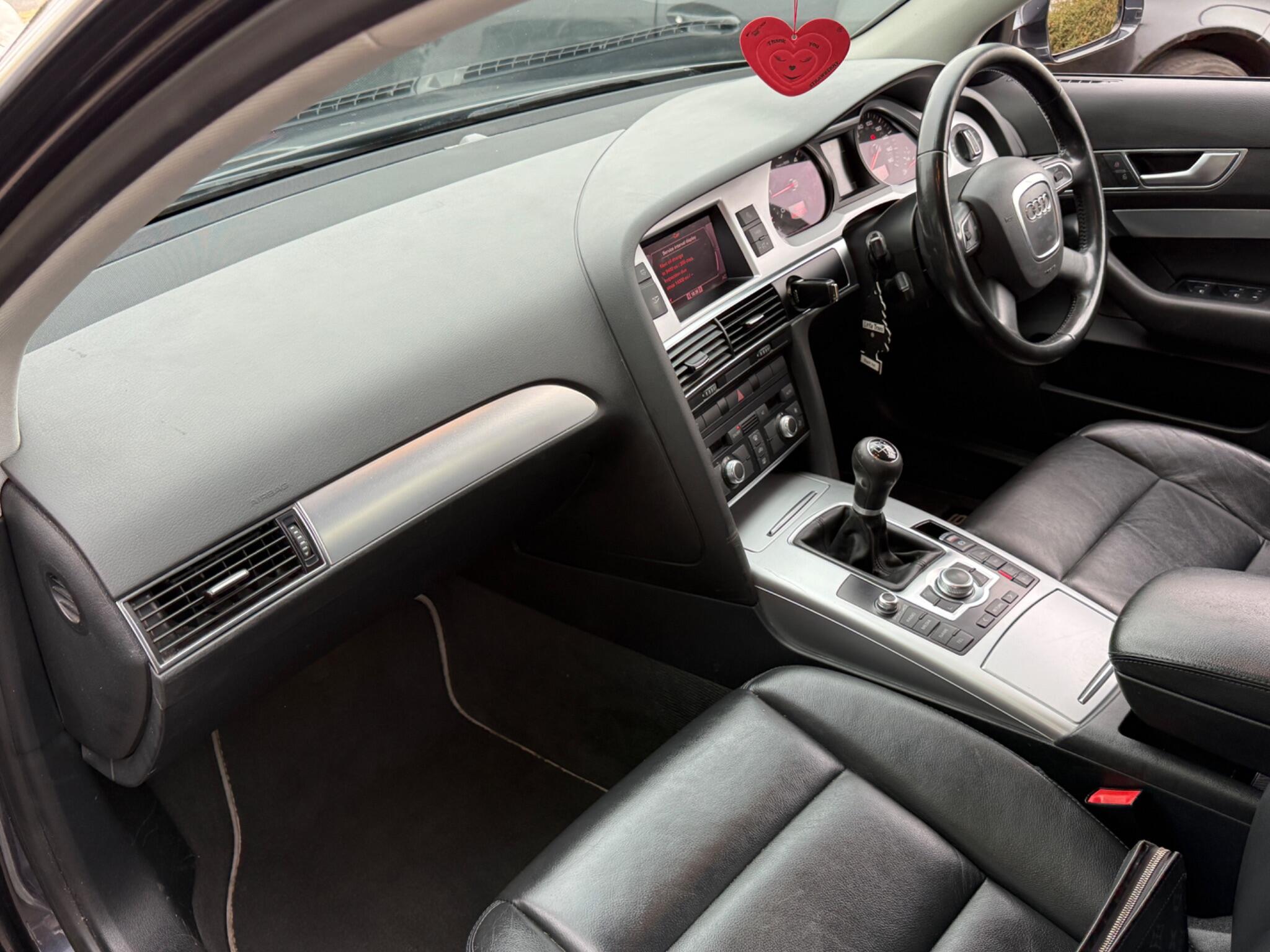 Audi A6 Avant - Image 14