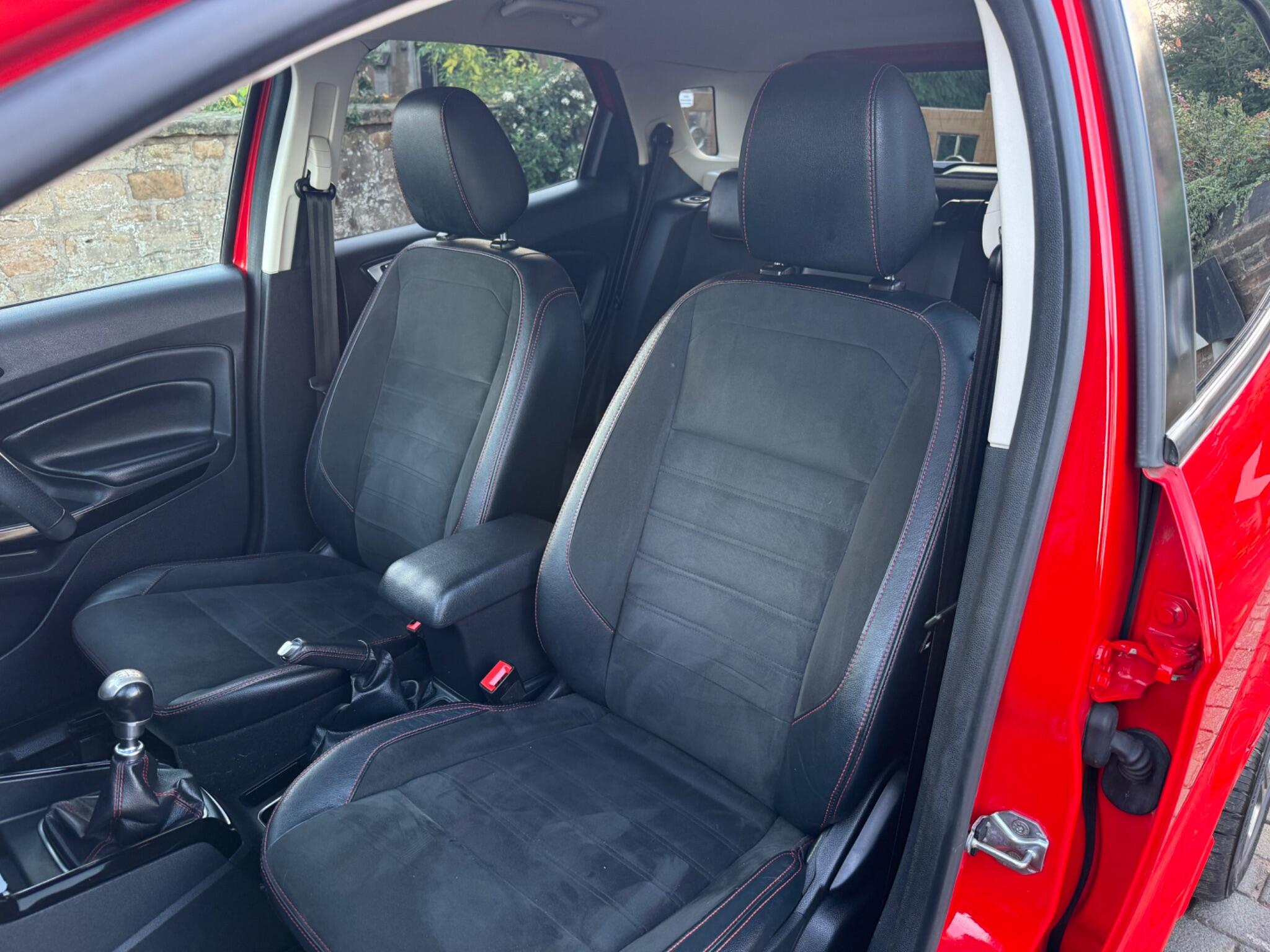 2018 Ford EcoSport image 13