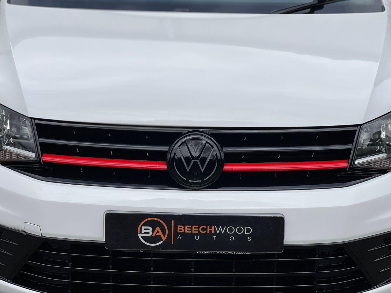 Volkswagen Caddy Maxi Life view 13
