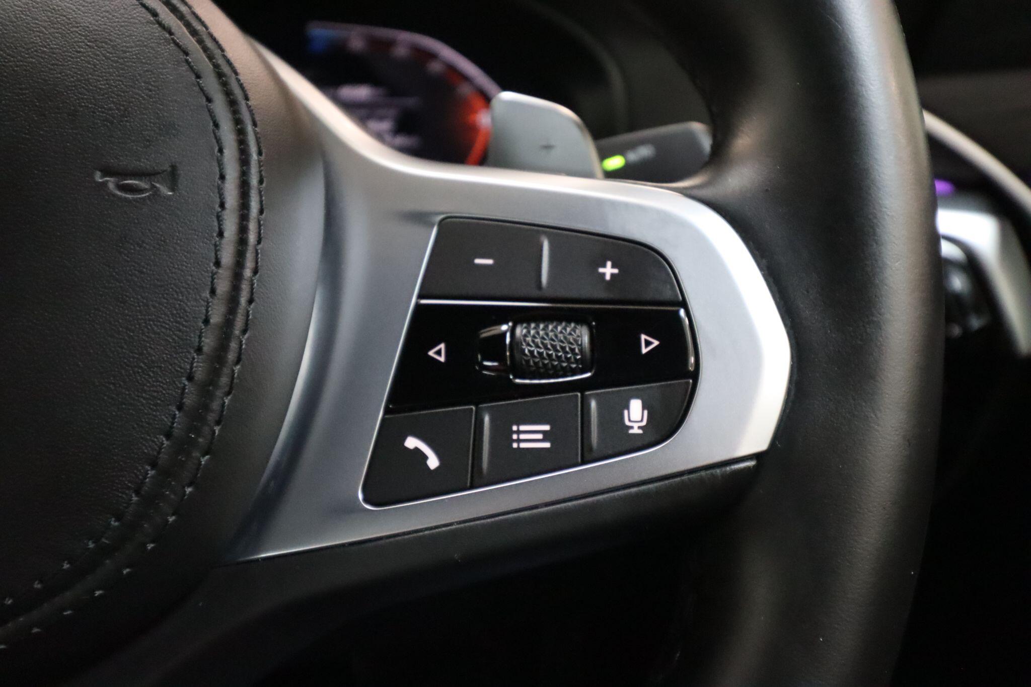 BMW 5 Series view 39