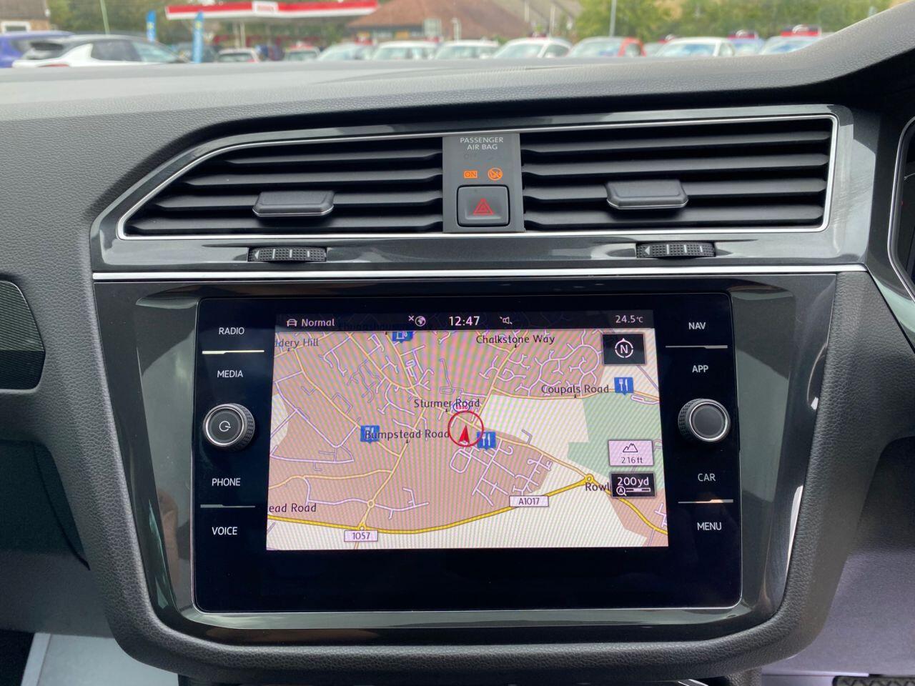 Volkswagen Tiguan view 30