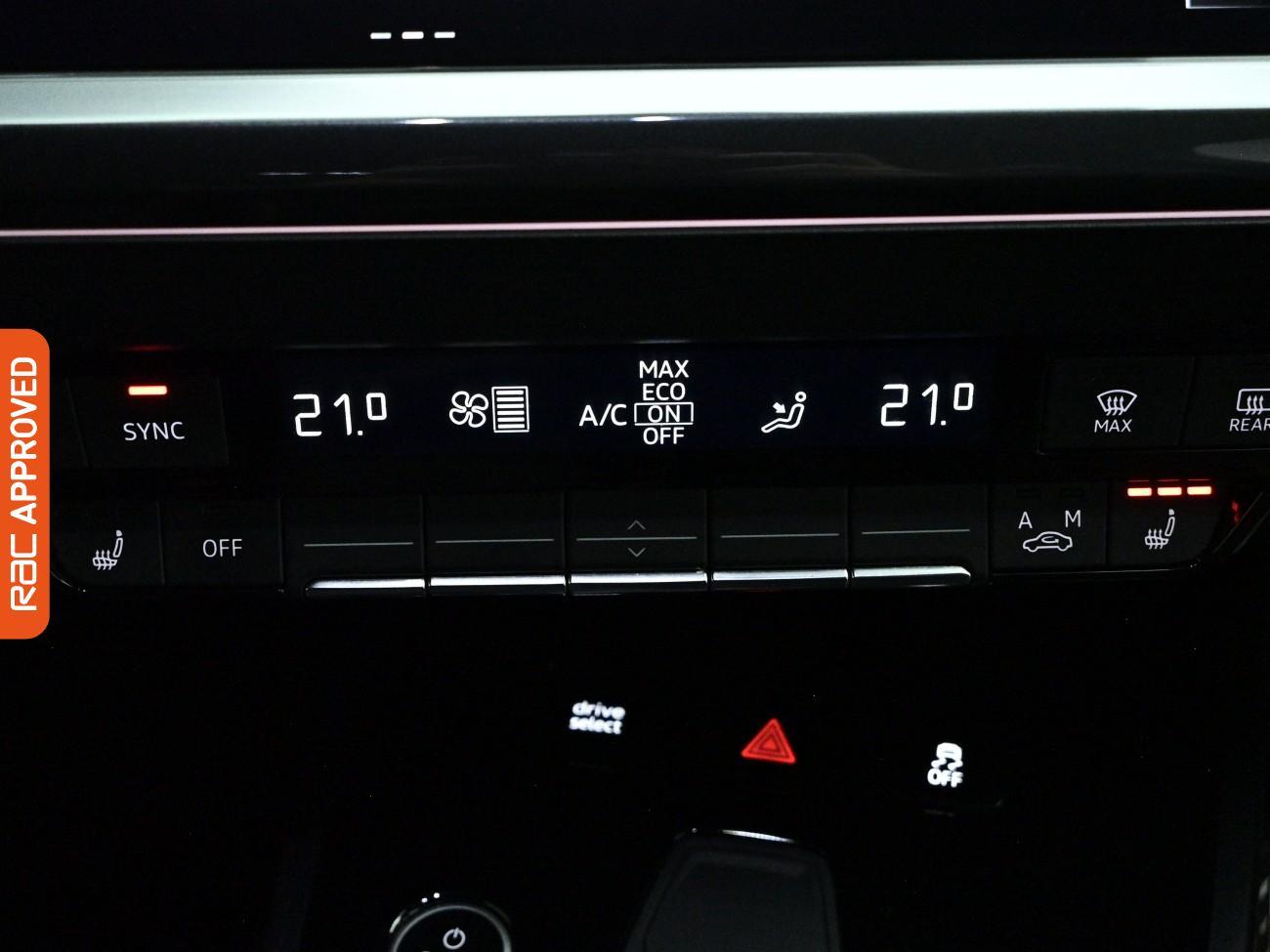 Audi Q4 e-tron view 18