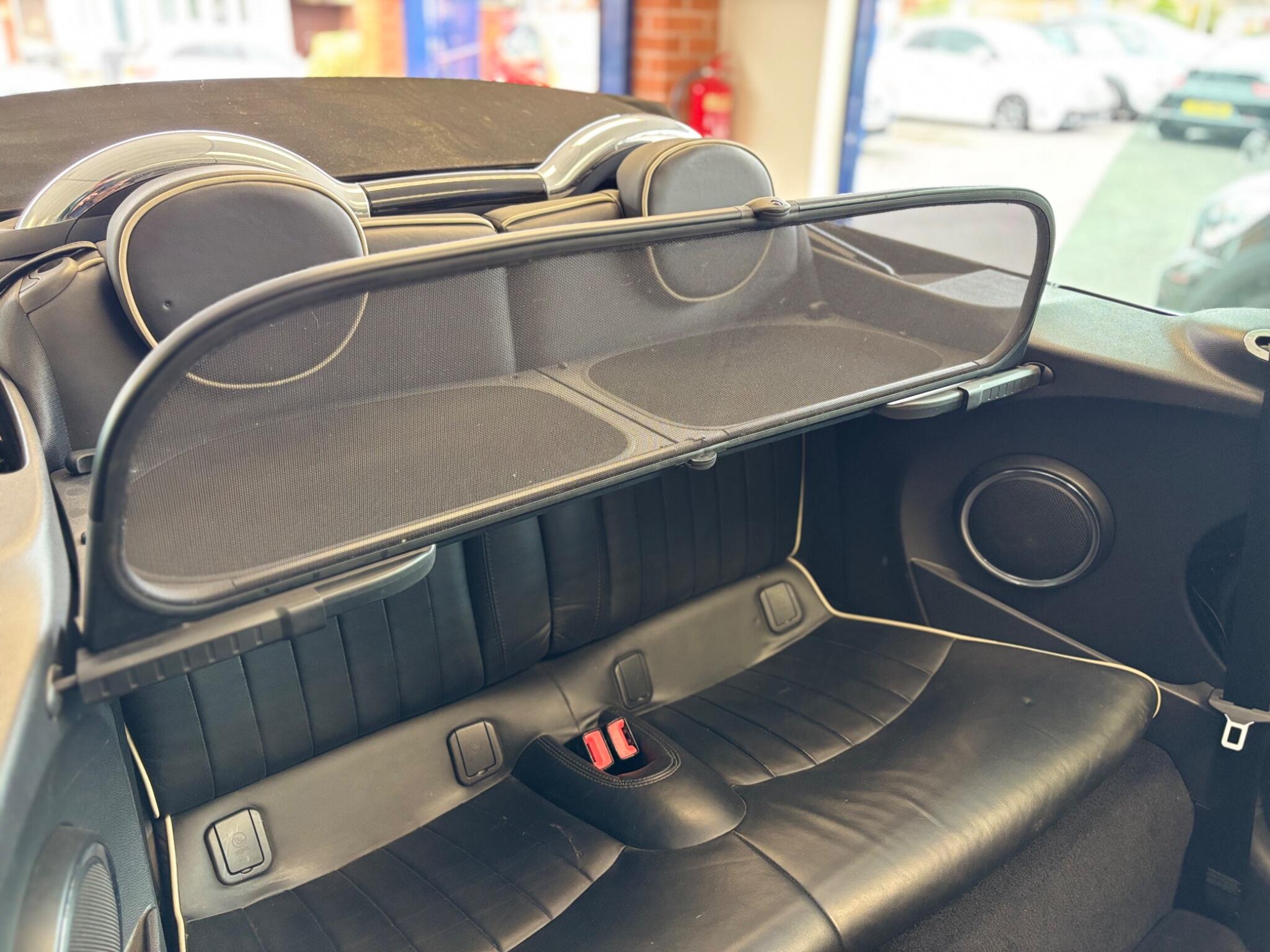 Mini Convertible view 17