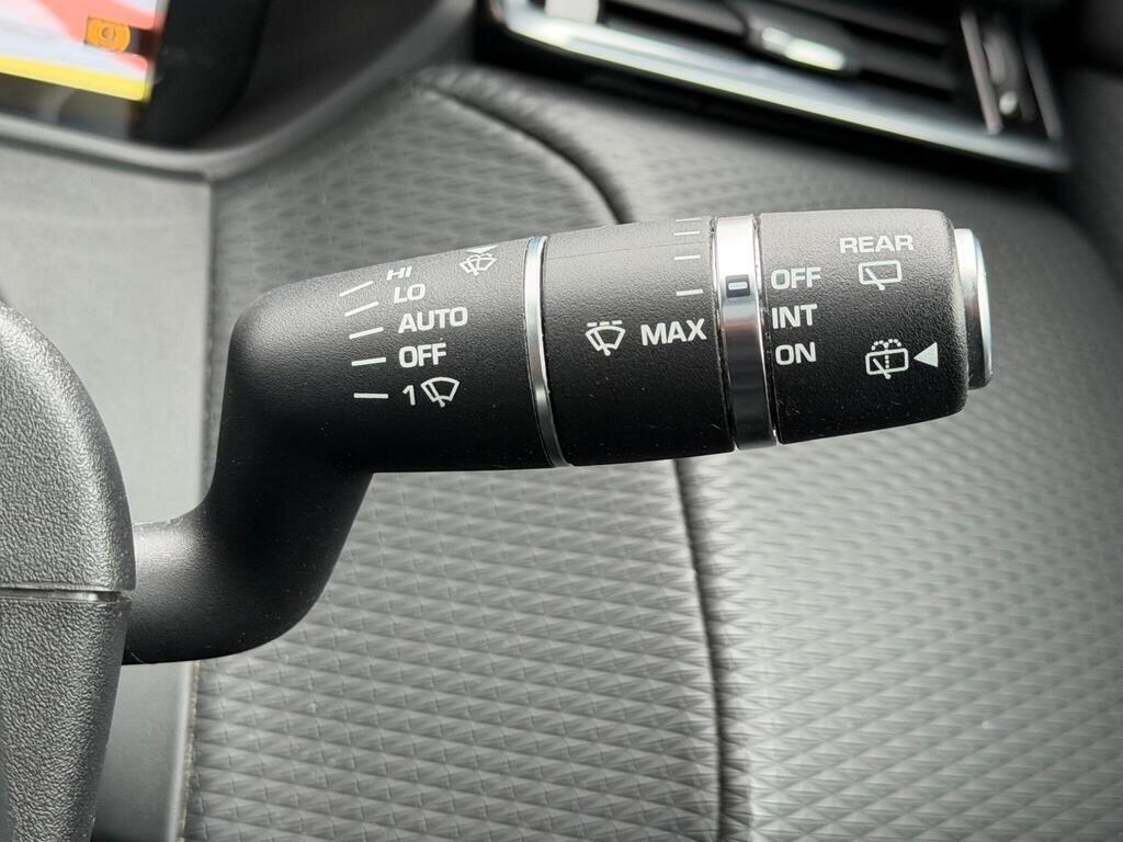 Land Rover Range Rover Velar view 49
