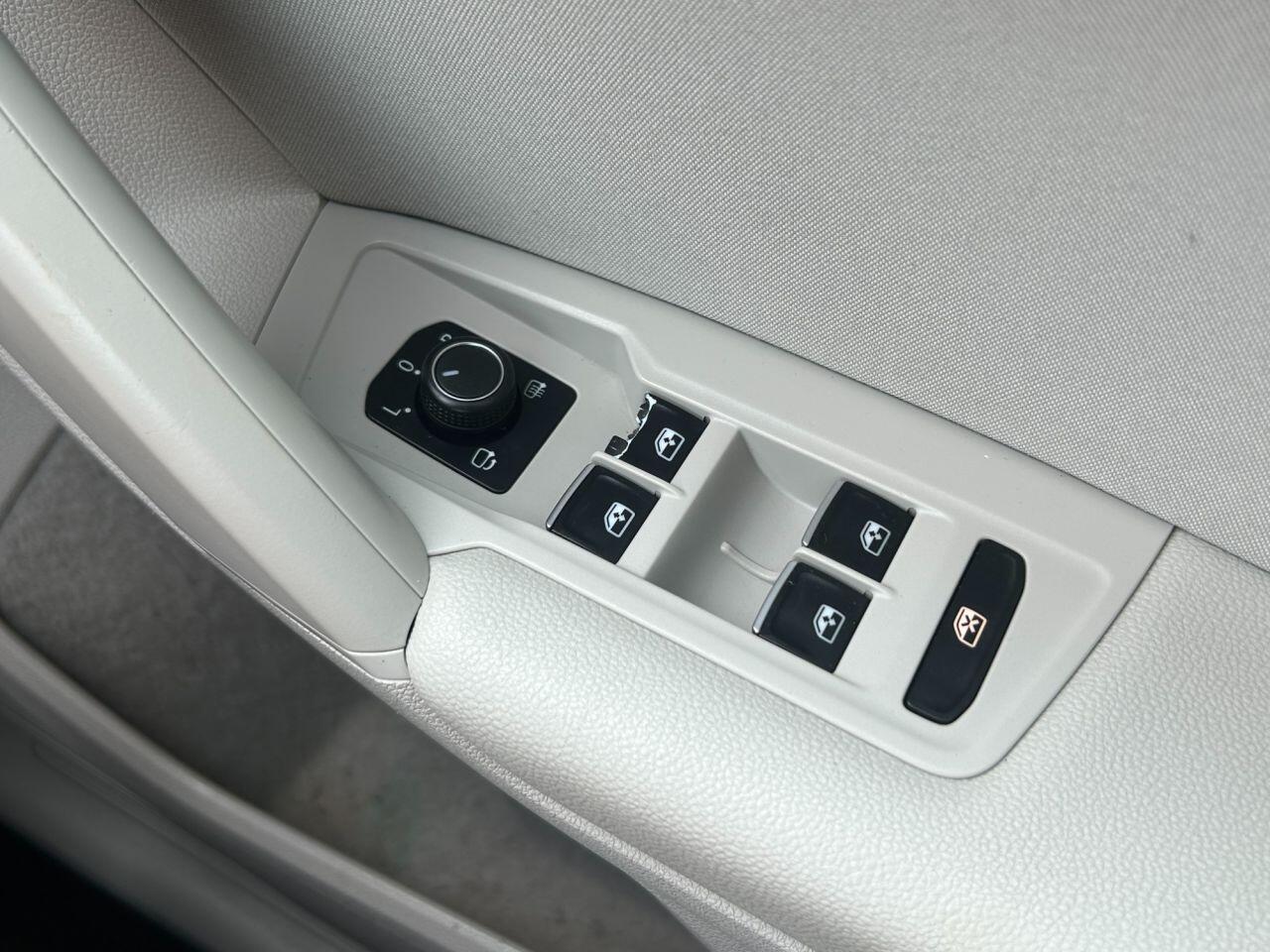 Volkswagen Tiguan view 26