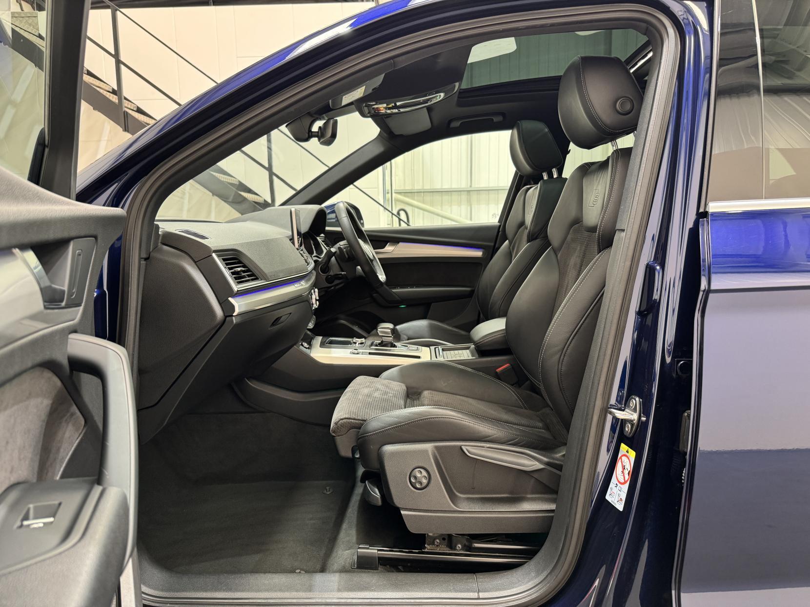 Audi Q5 view 49