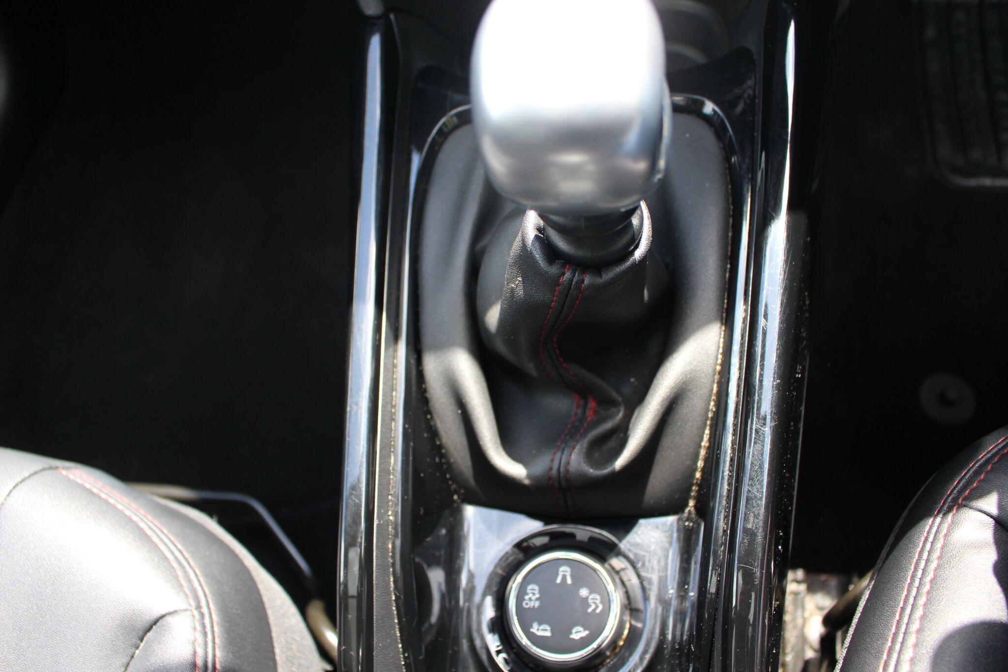 Peugeot 2008 view 26