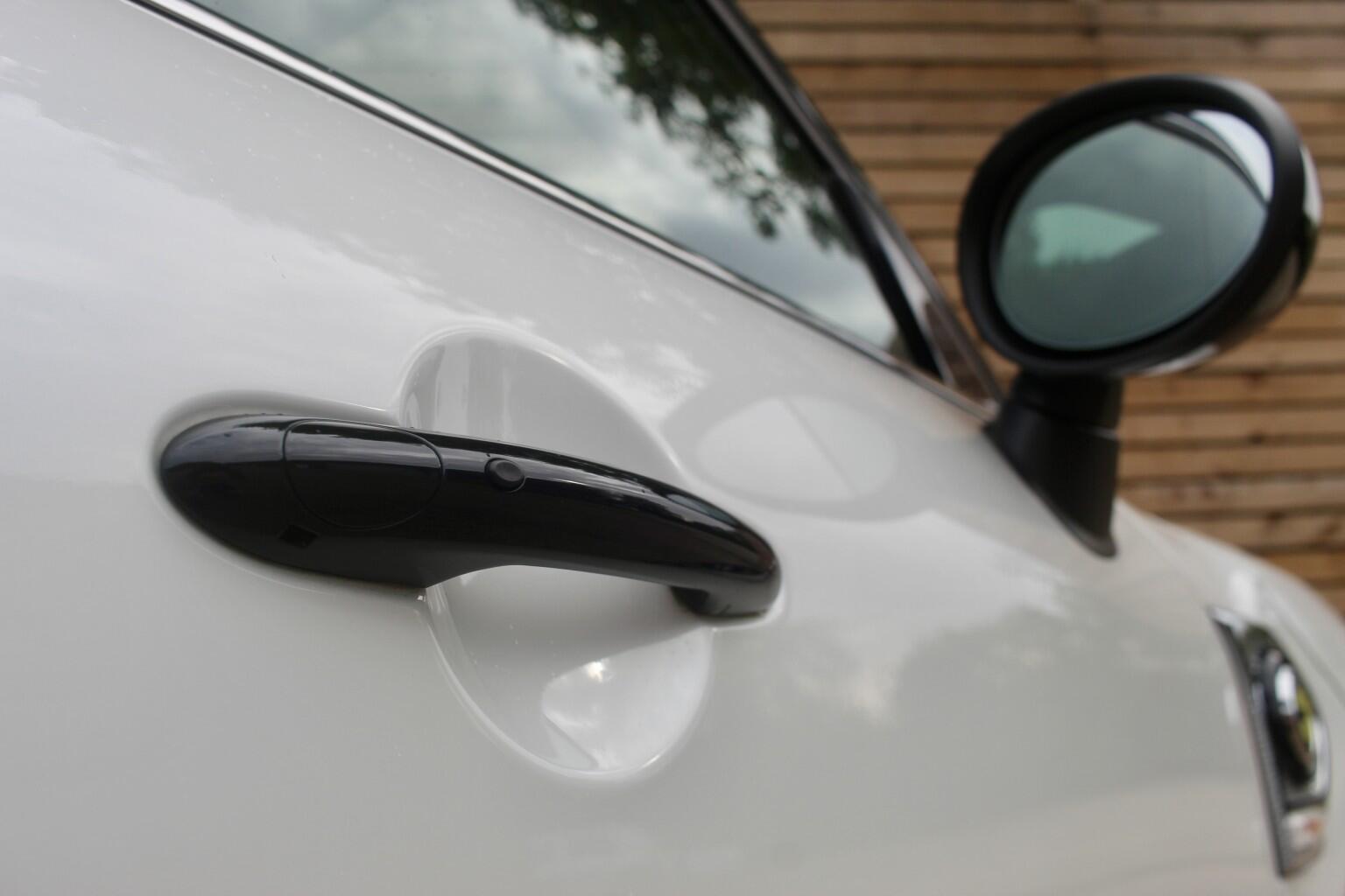 Mini Countryman view 30