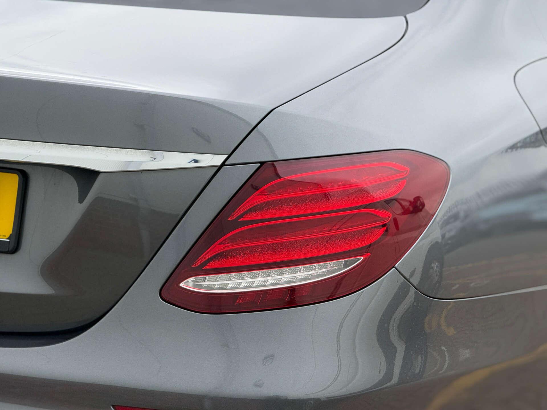 Mercedes-Benz E Class view 11