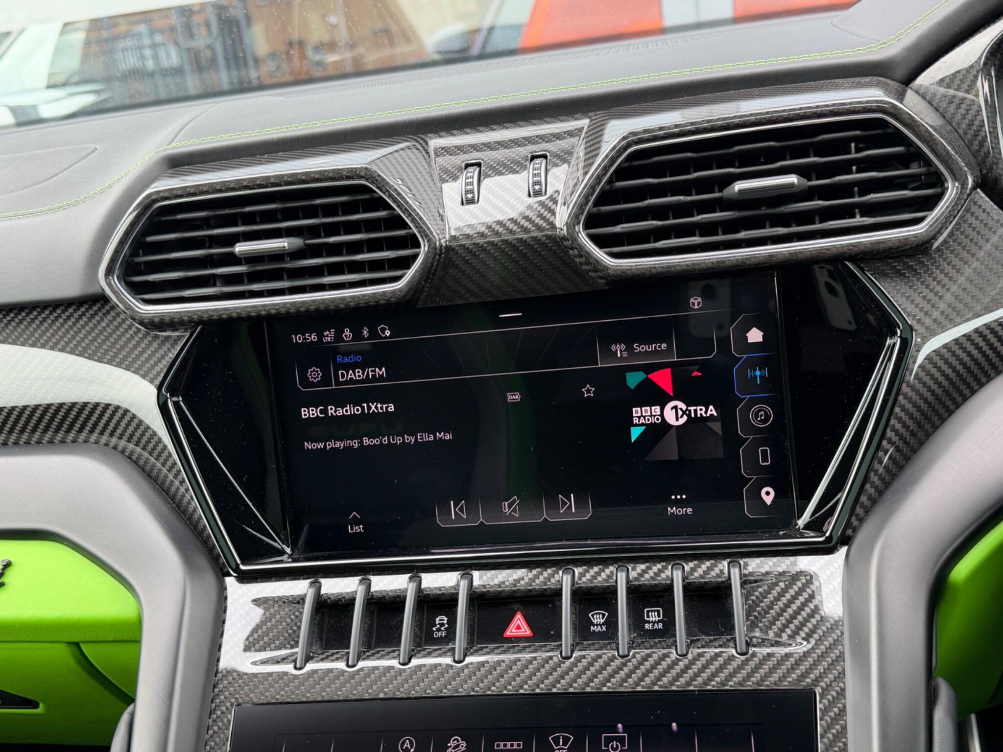 Lamborghini Urus view 25