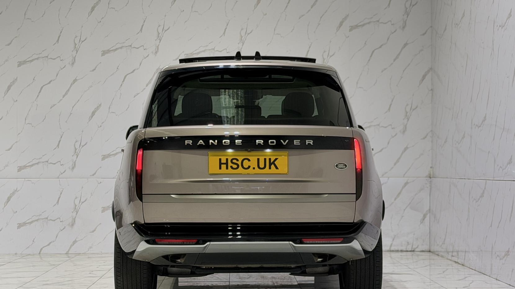 Land Rover Range Rover view 5