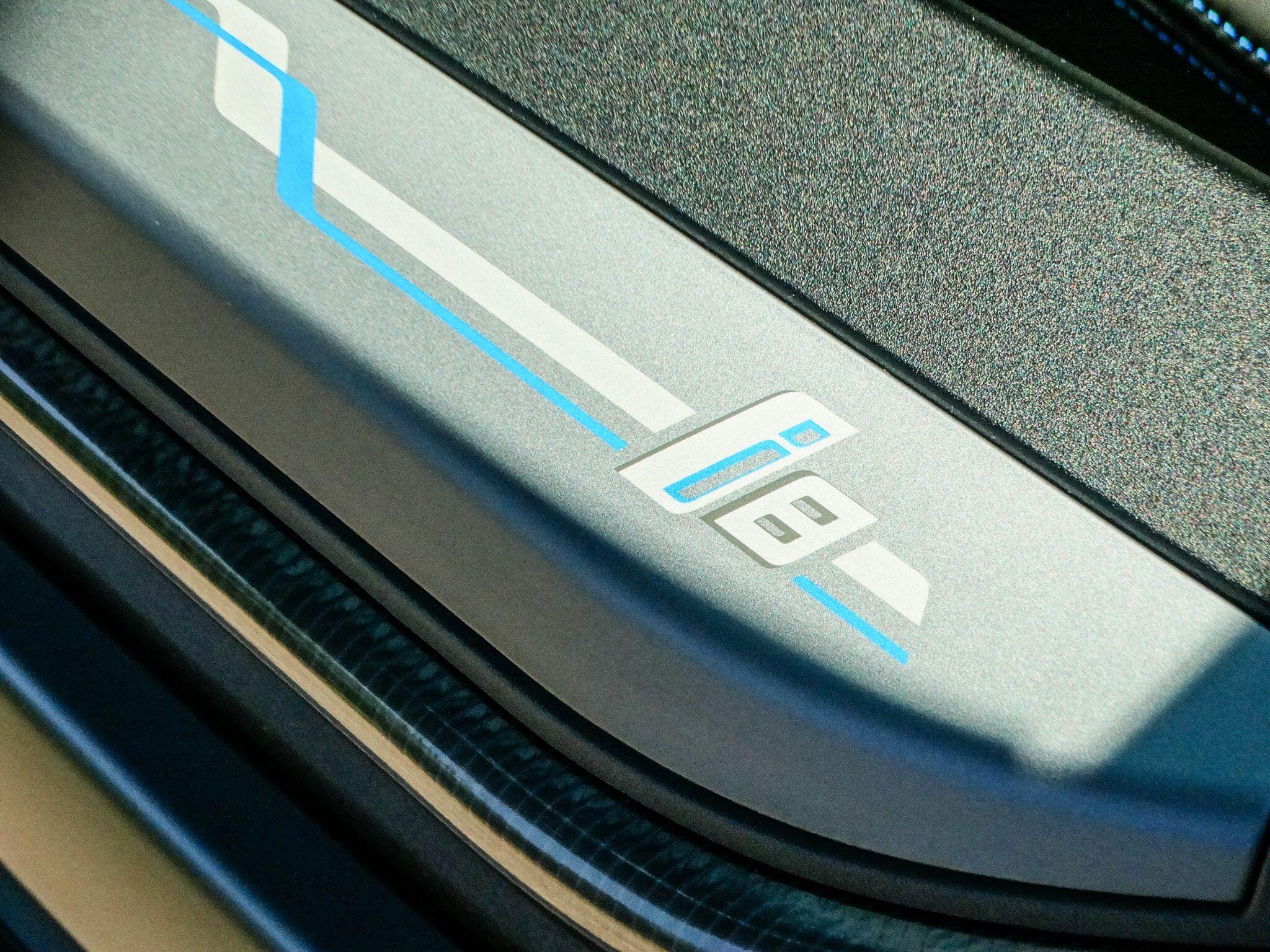 BMW I8 view 13