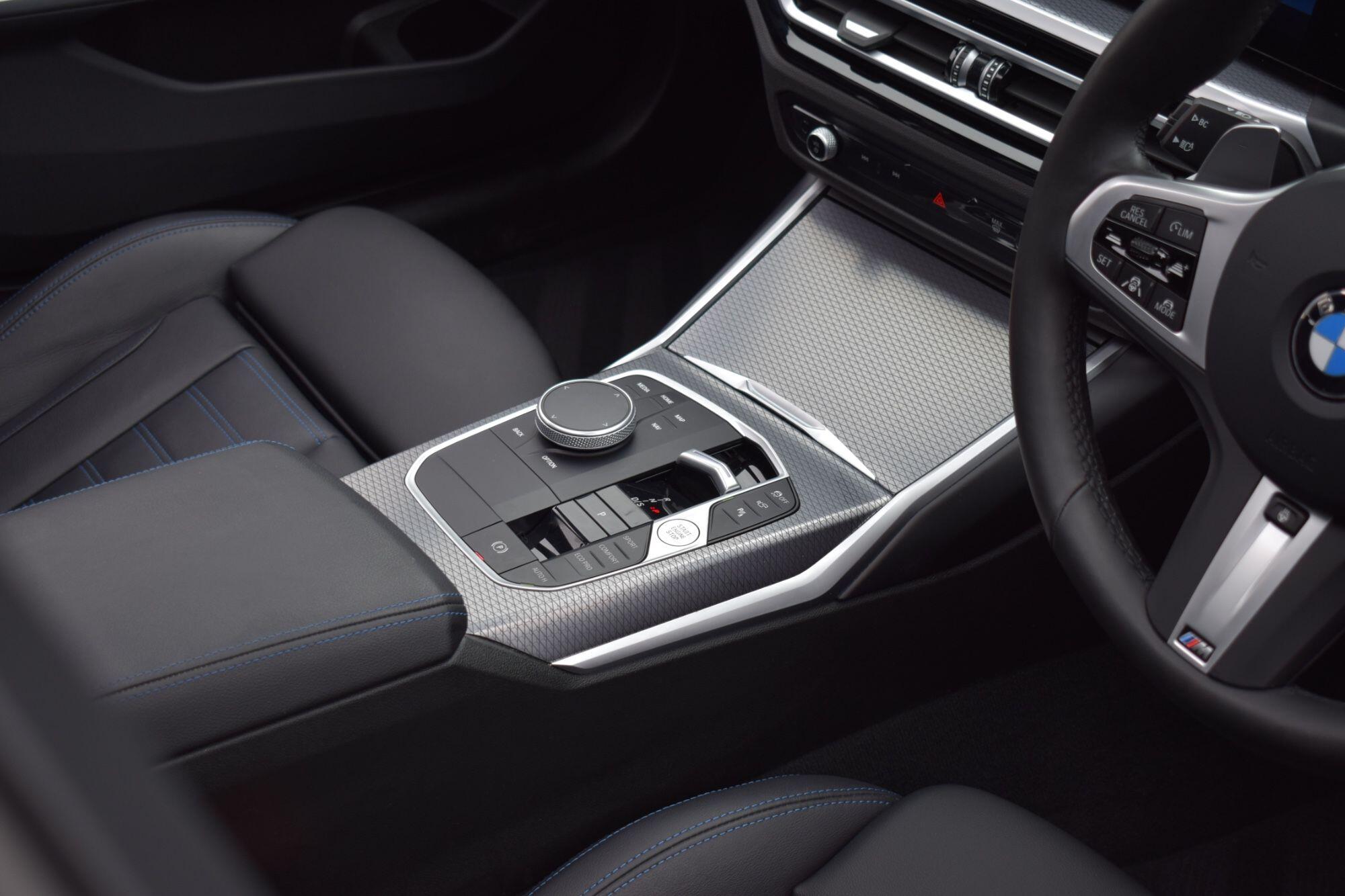 BMW 3 Series view 7