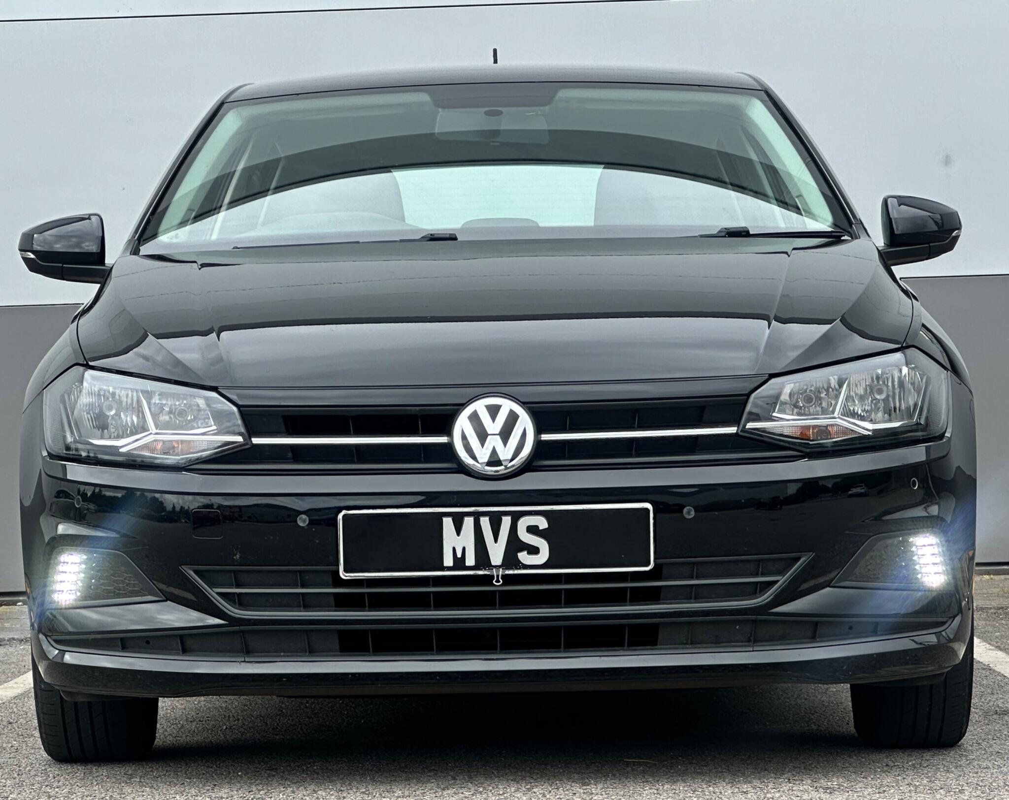 Volkswagen Polo view 3