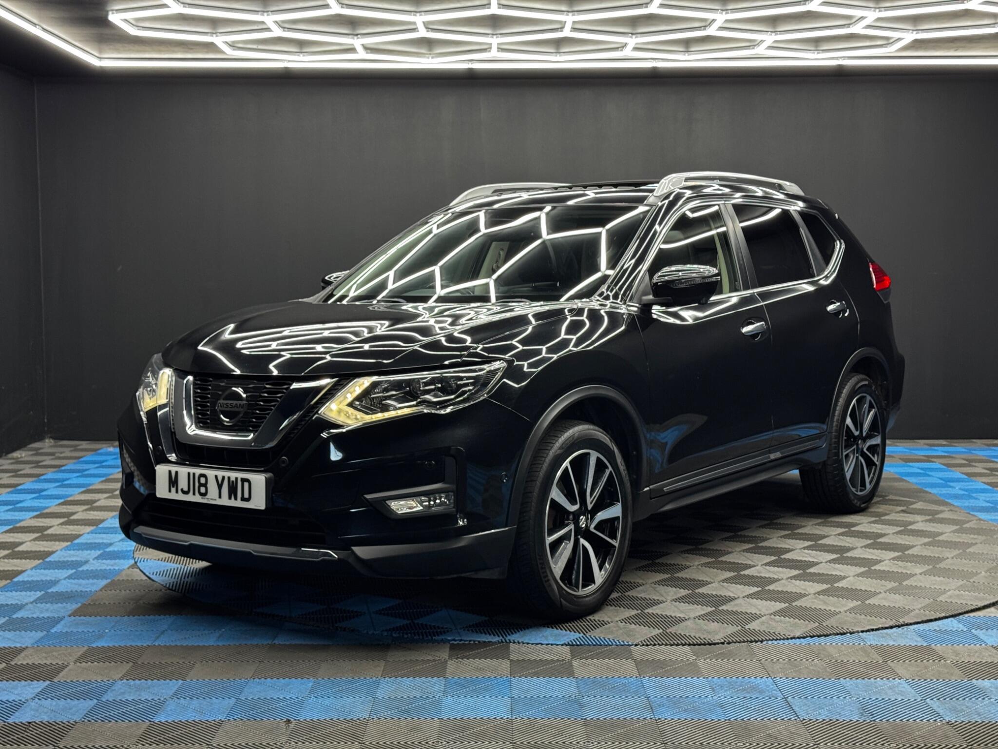 Nissan X-Trail view 3