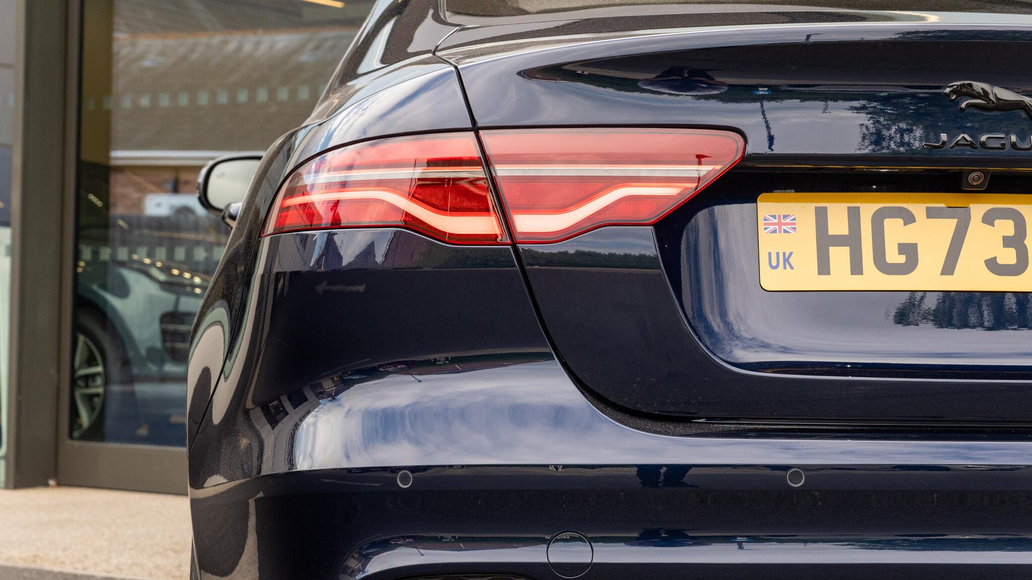 Jaguar Xe view 71