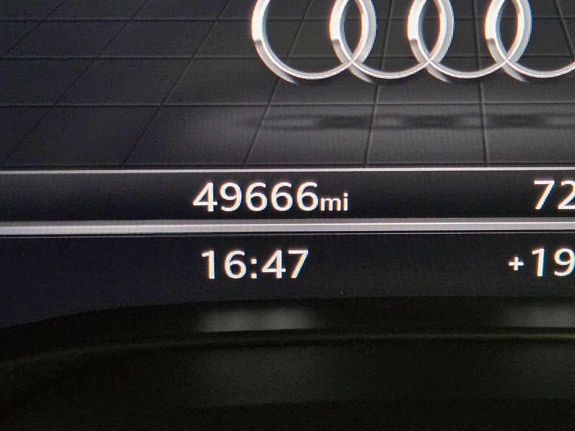Audi Q2 view 12