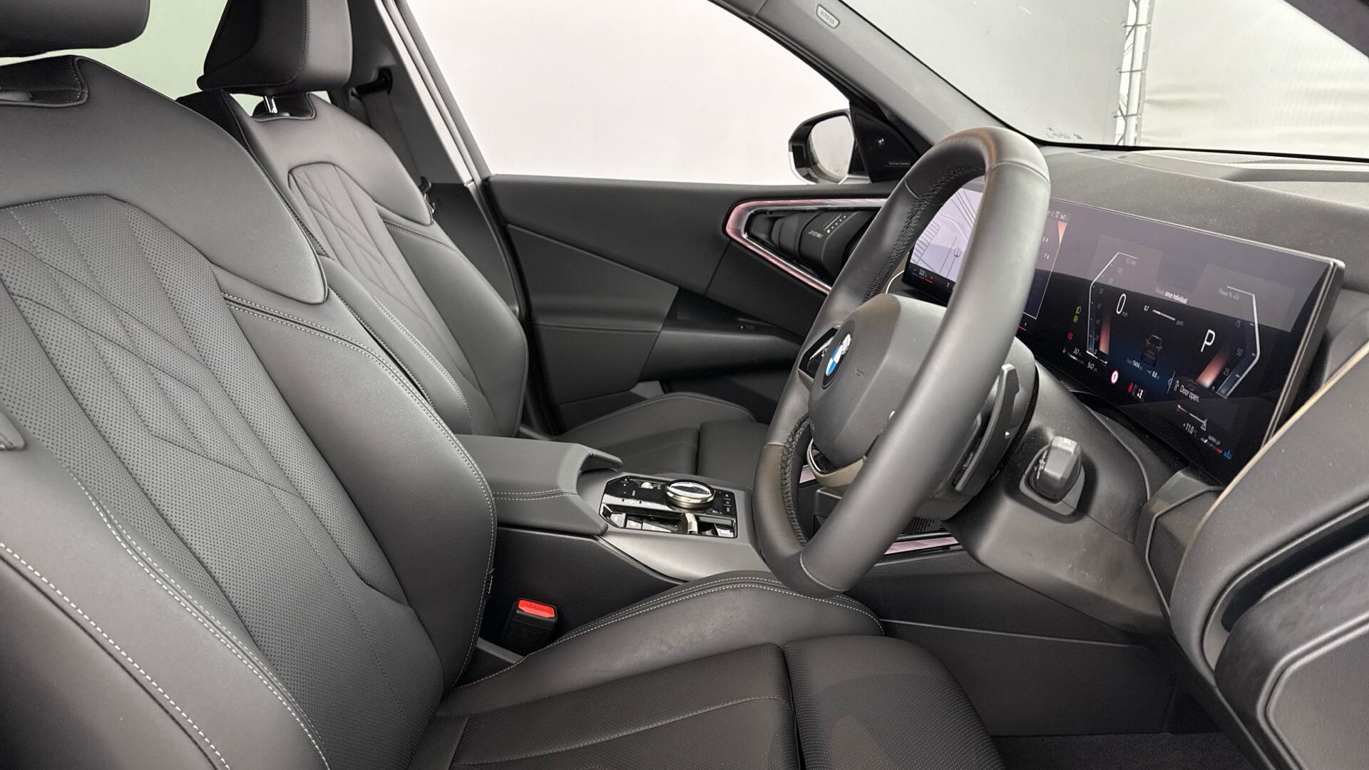 BMW X3 view 11