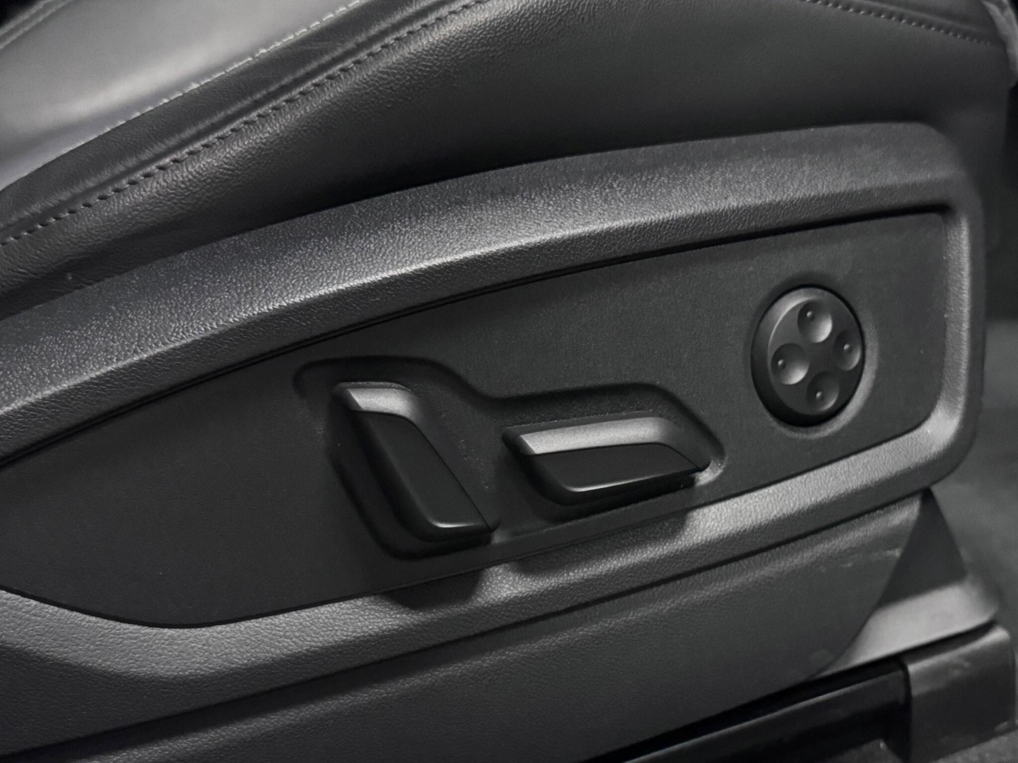 Audi Q5 view 30