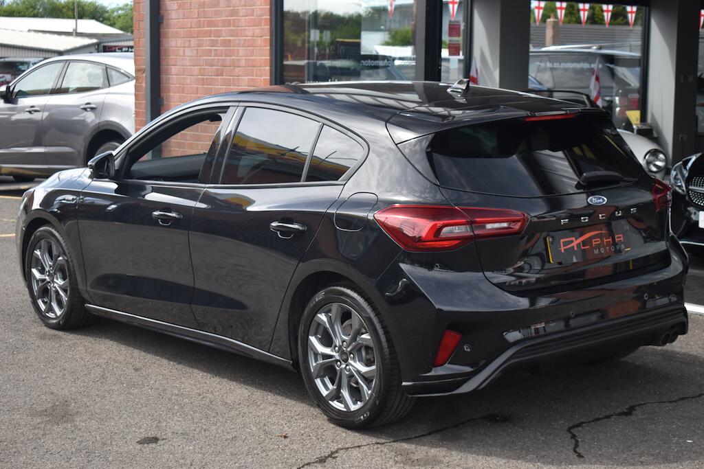 Ford Focus view 20