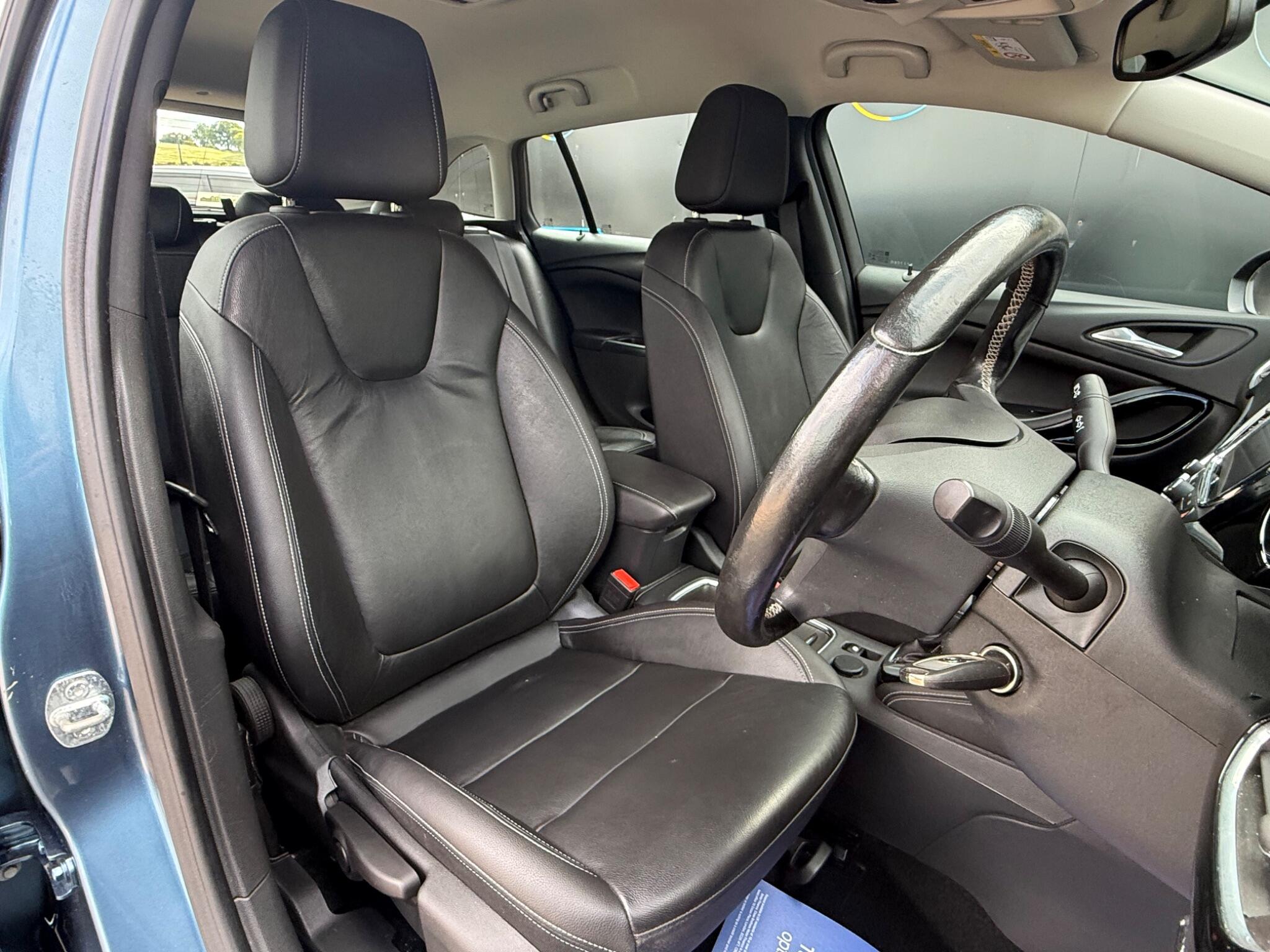 Vauxhall Astra view 18