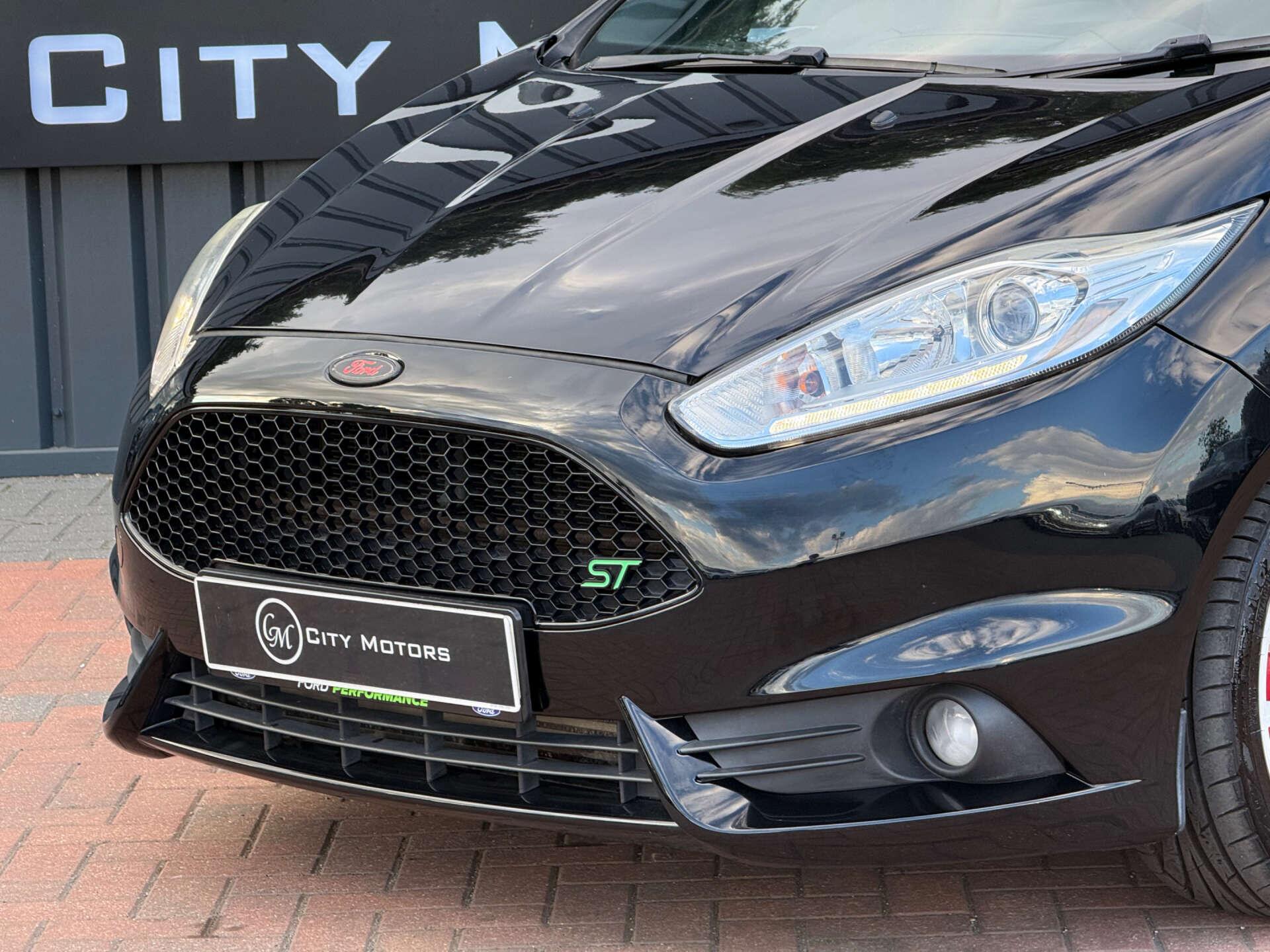 Ford Fiesta view 4
