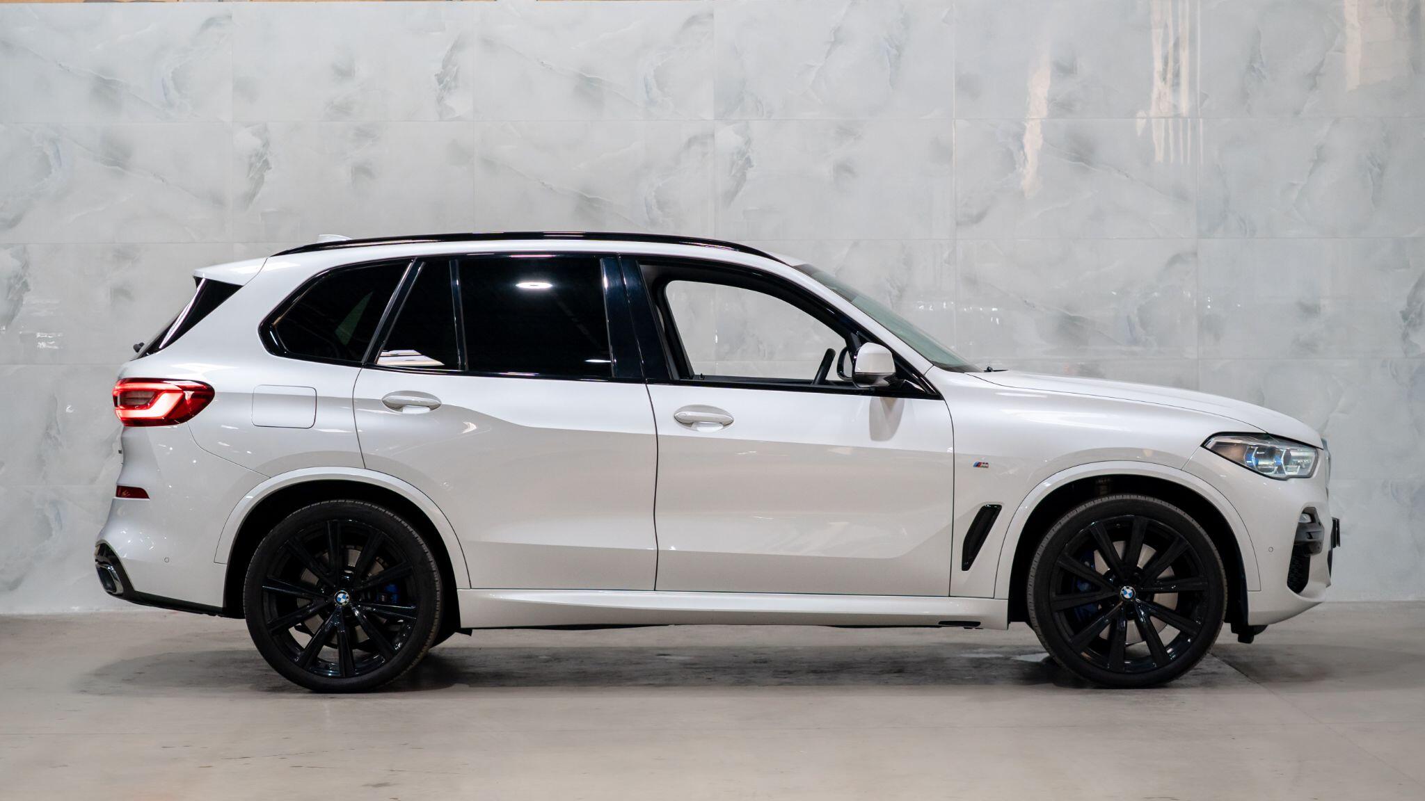 BMW X5 view 7