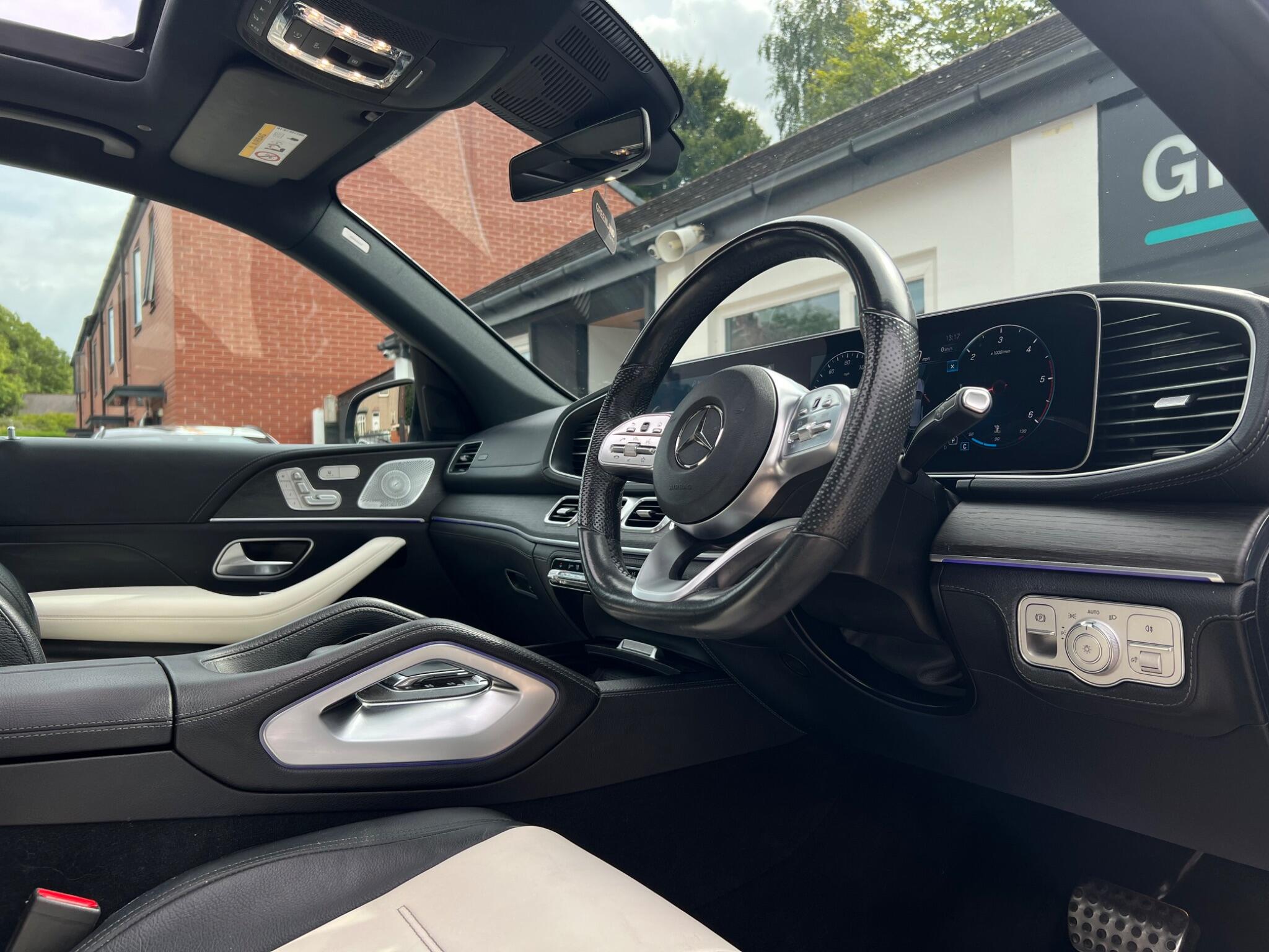 Mercedes-Benz GLE view 41