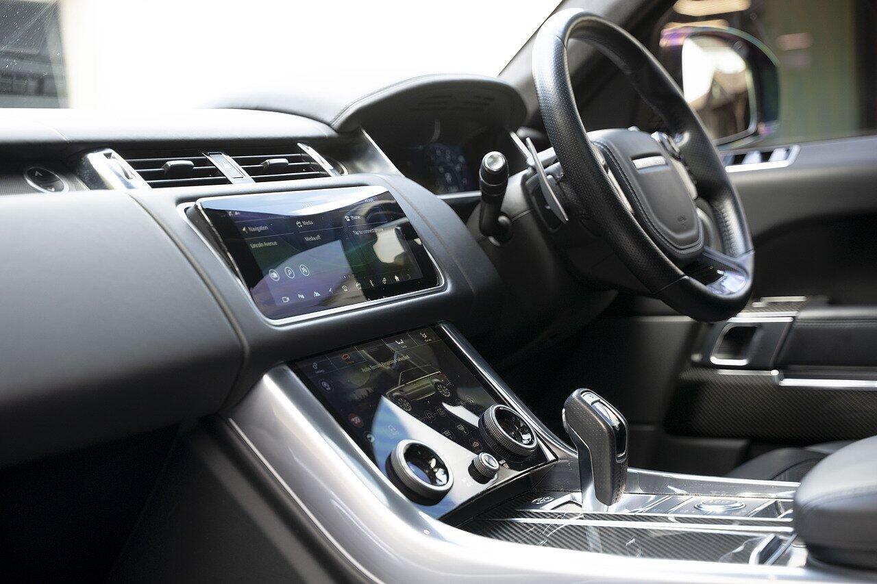 Land Rover Range Rover Sport view 7
