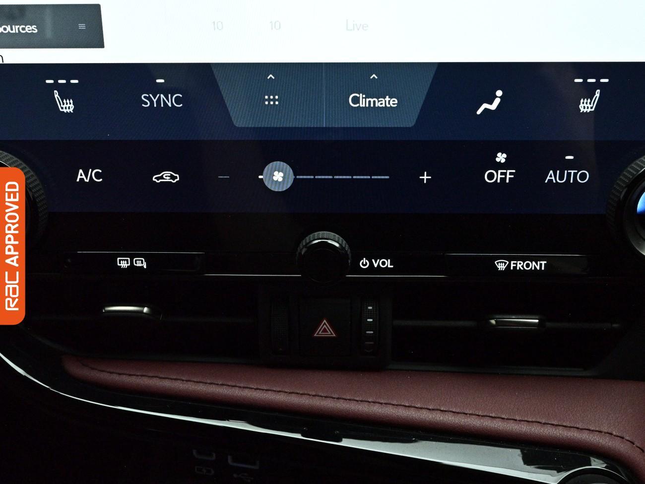 Lexus NX view 18
