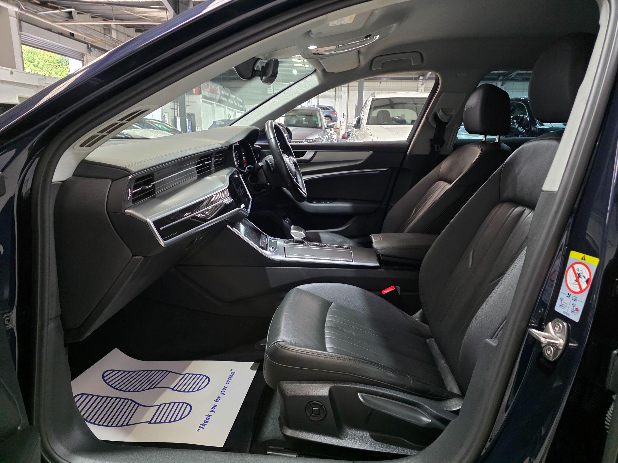 Audi A6 Saloon view 28