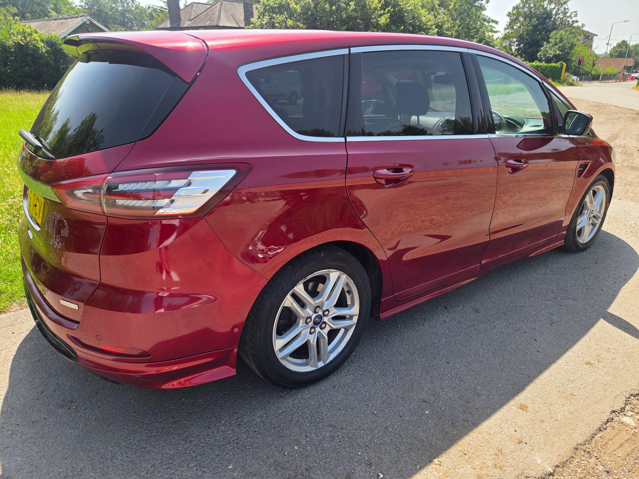 Ford S-Max view 10