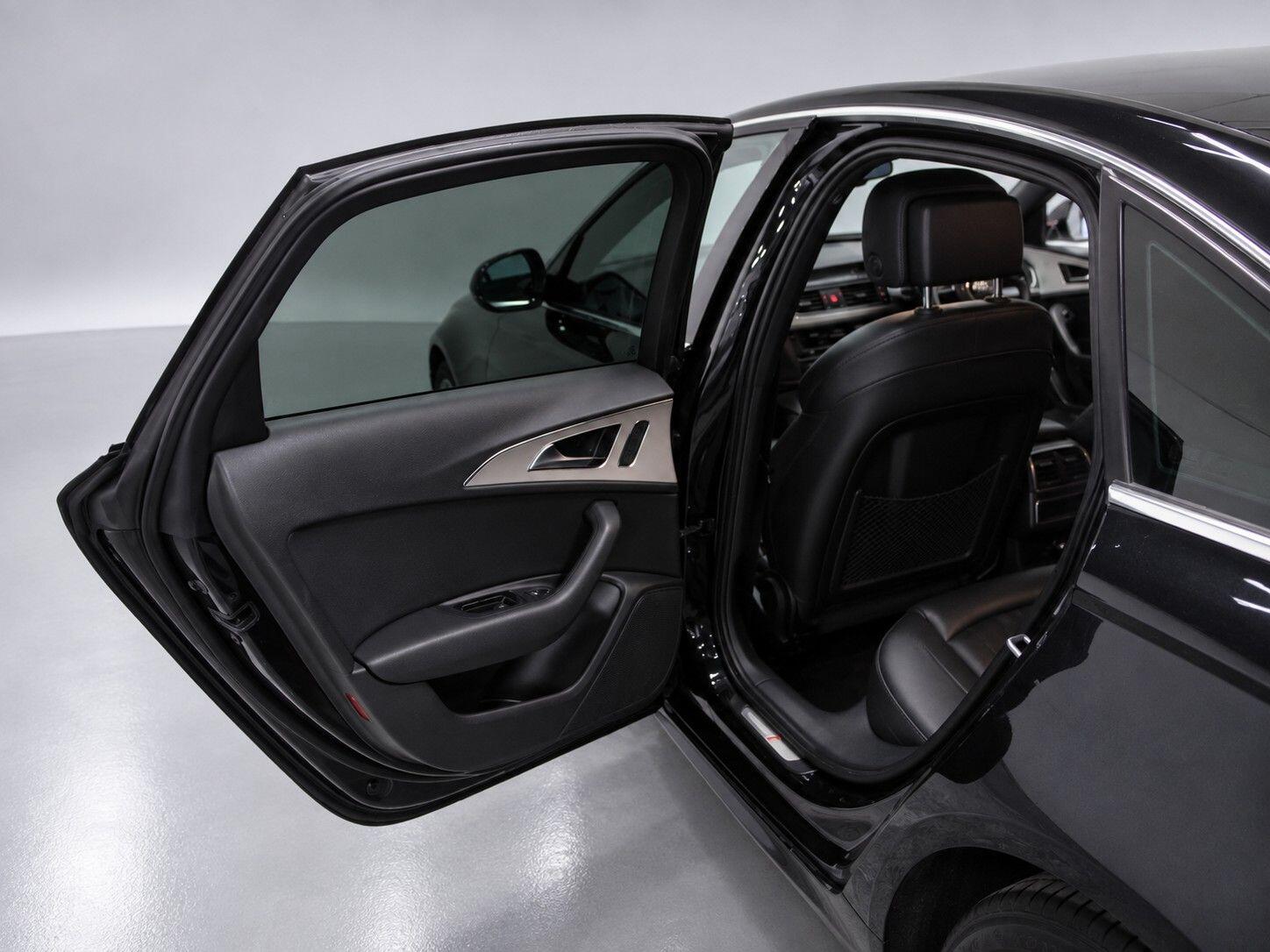 Audi A6 view 28