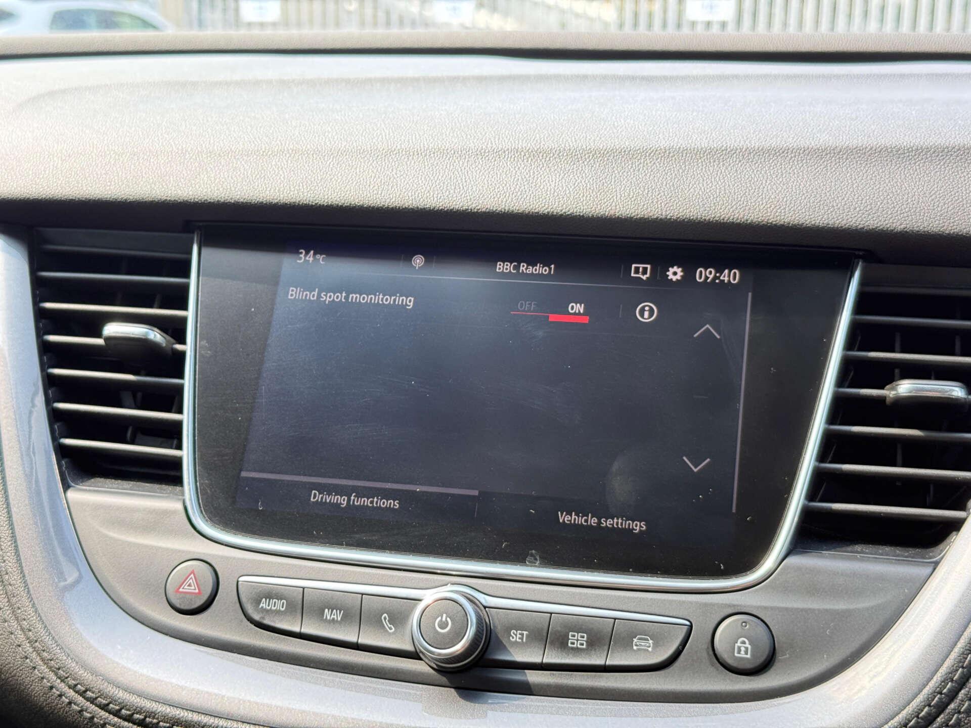 Vauxhall Grandland X view 67