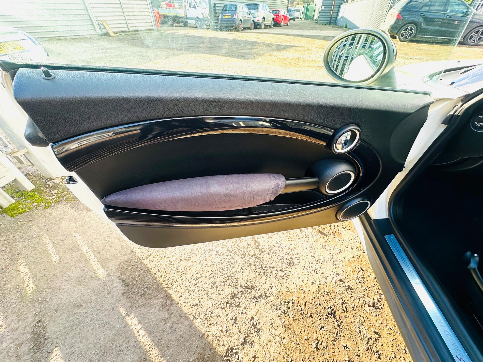 Mini Clubman view 26